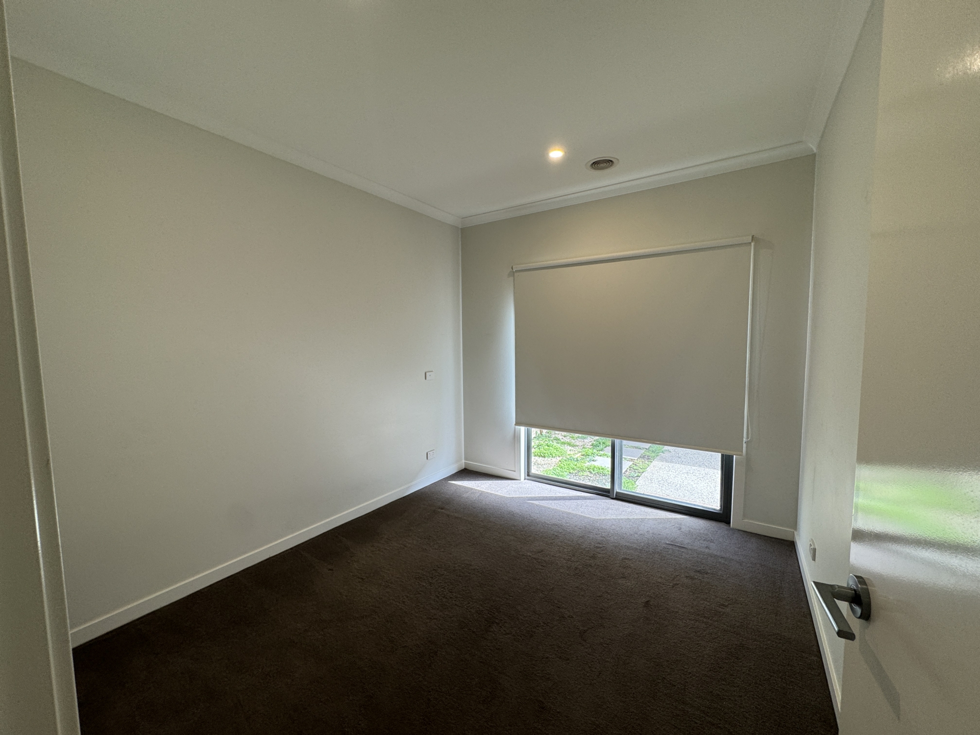 62 Fulham Crescent — photo 8 of 16