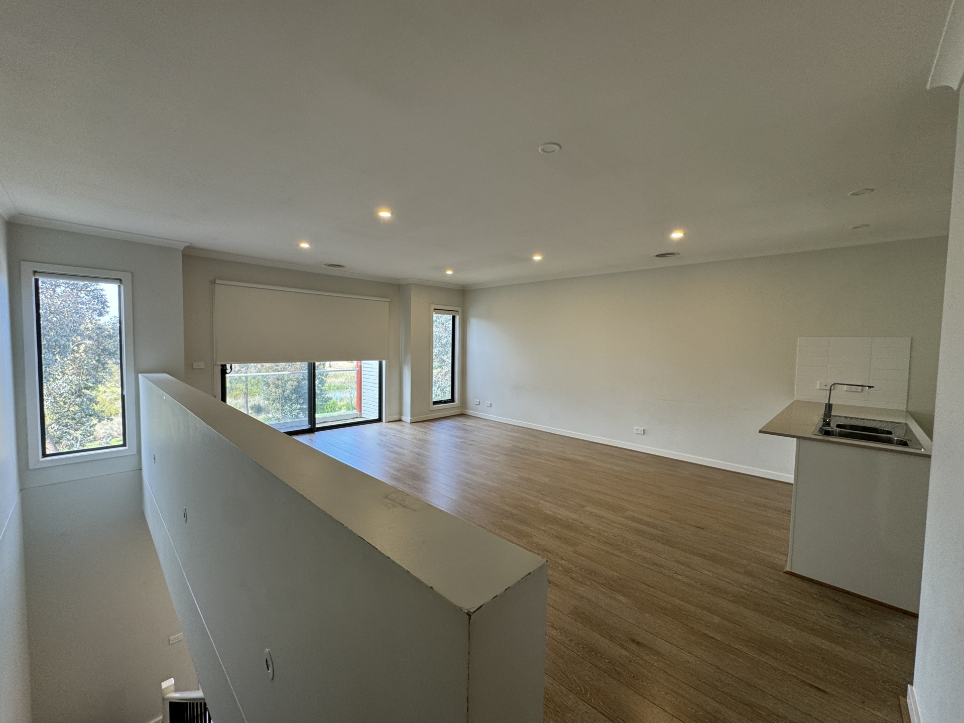 62 Fulham Crescent — photo 11 of 16