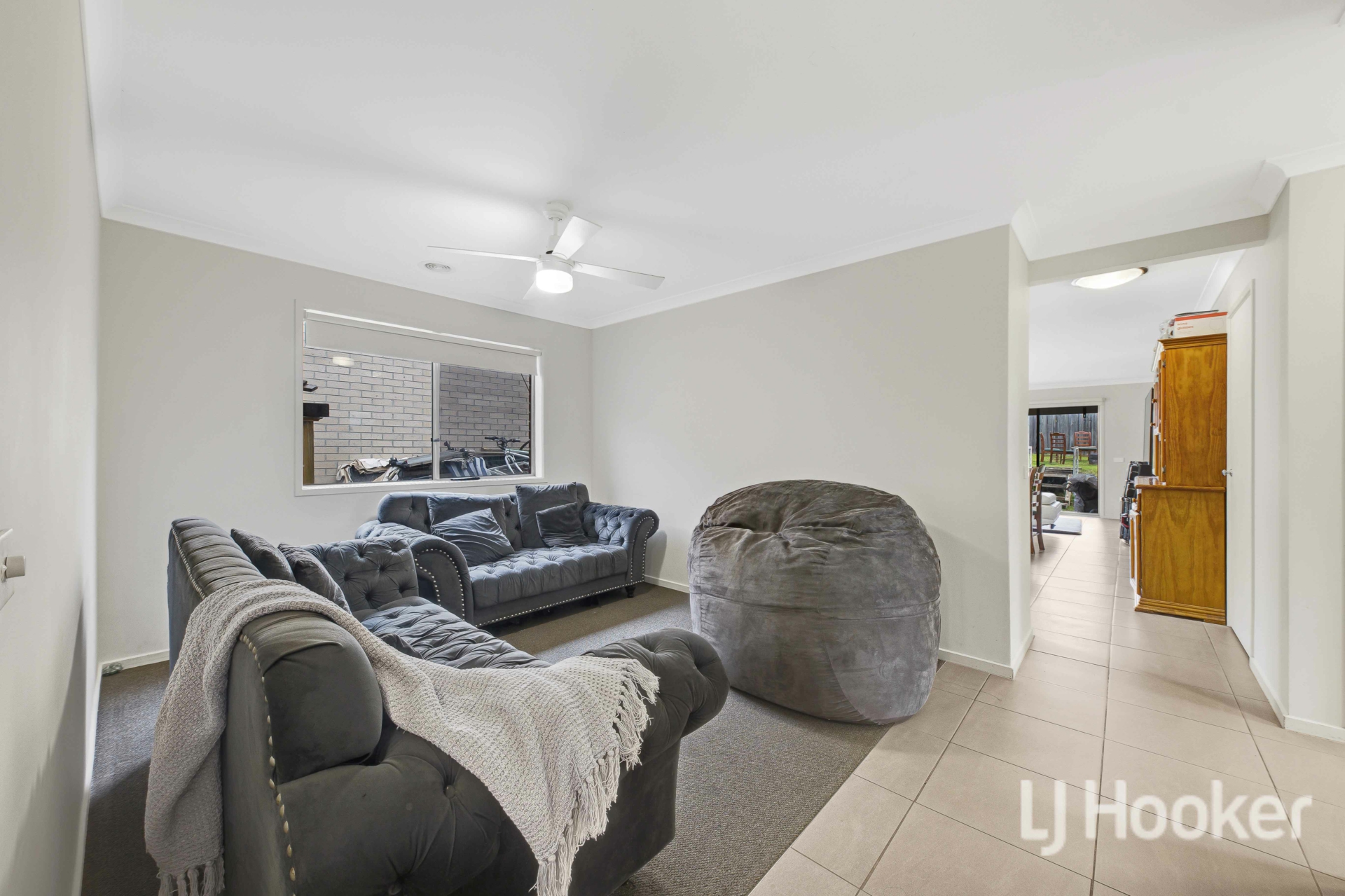 4 Hart Crescent — photo 3 of 13