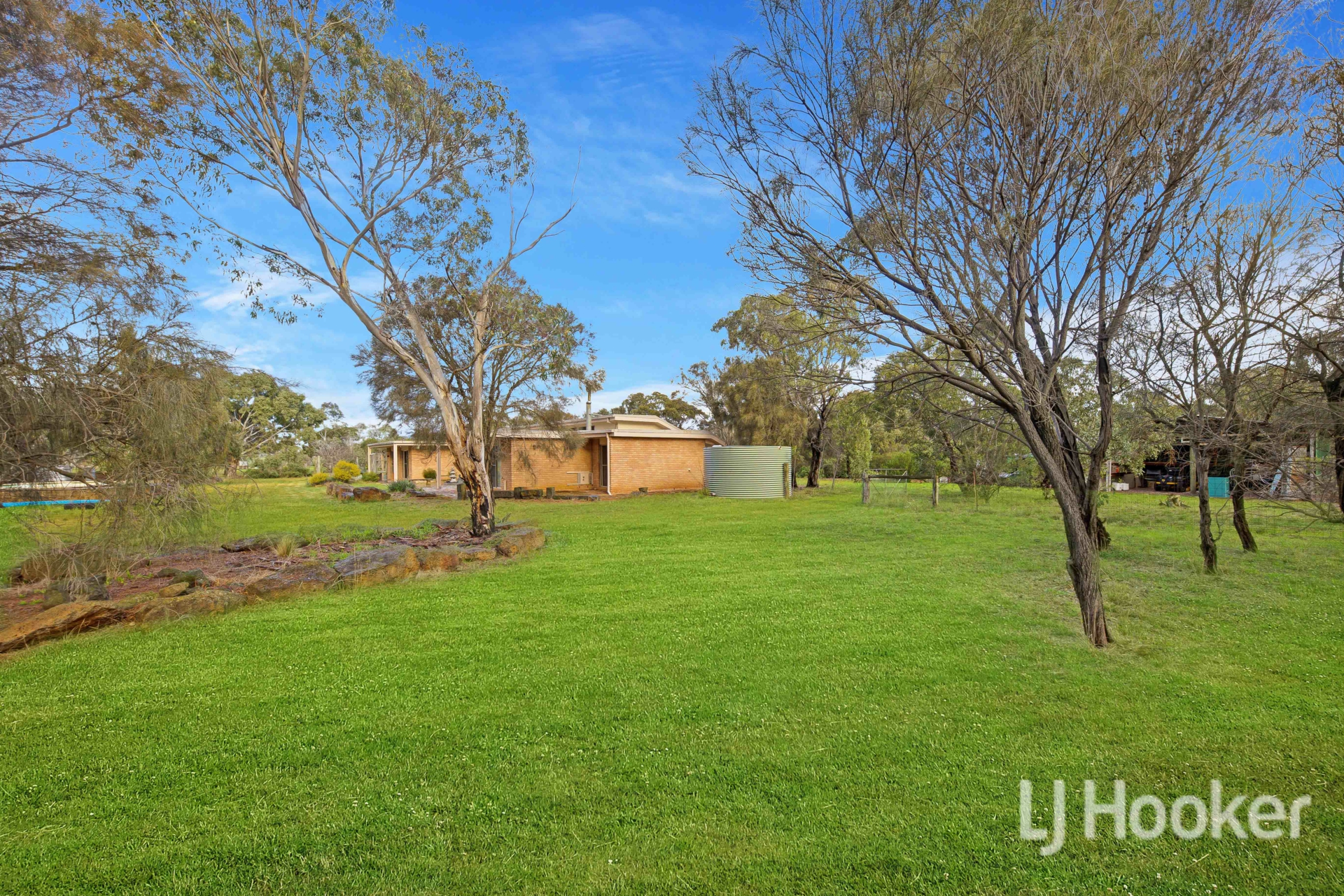 50 School Road — photo 18 of 22