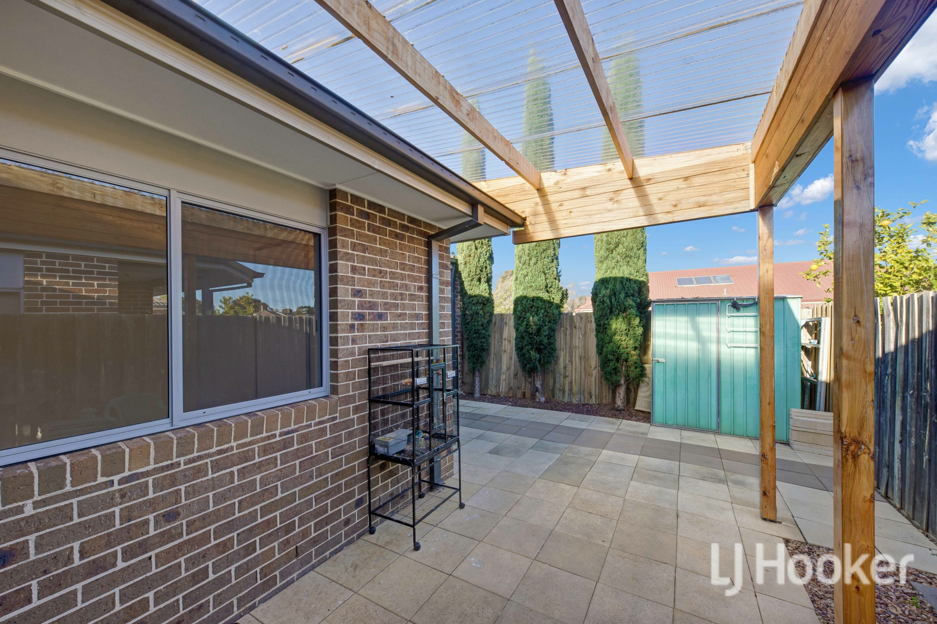 35 Kirkton Drive — photo 3 of 10