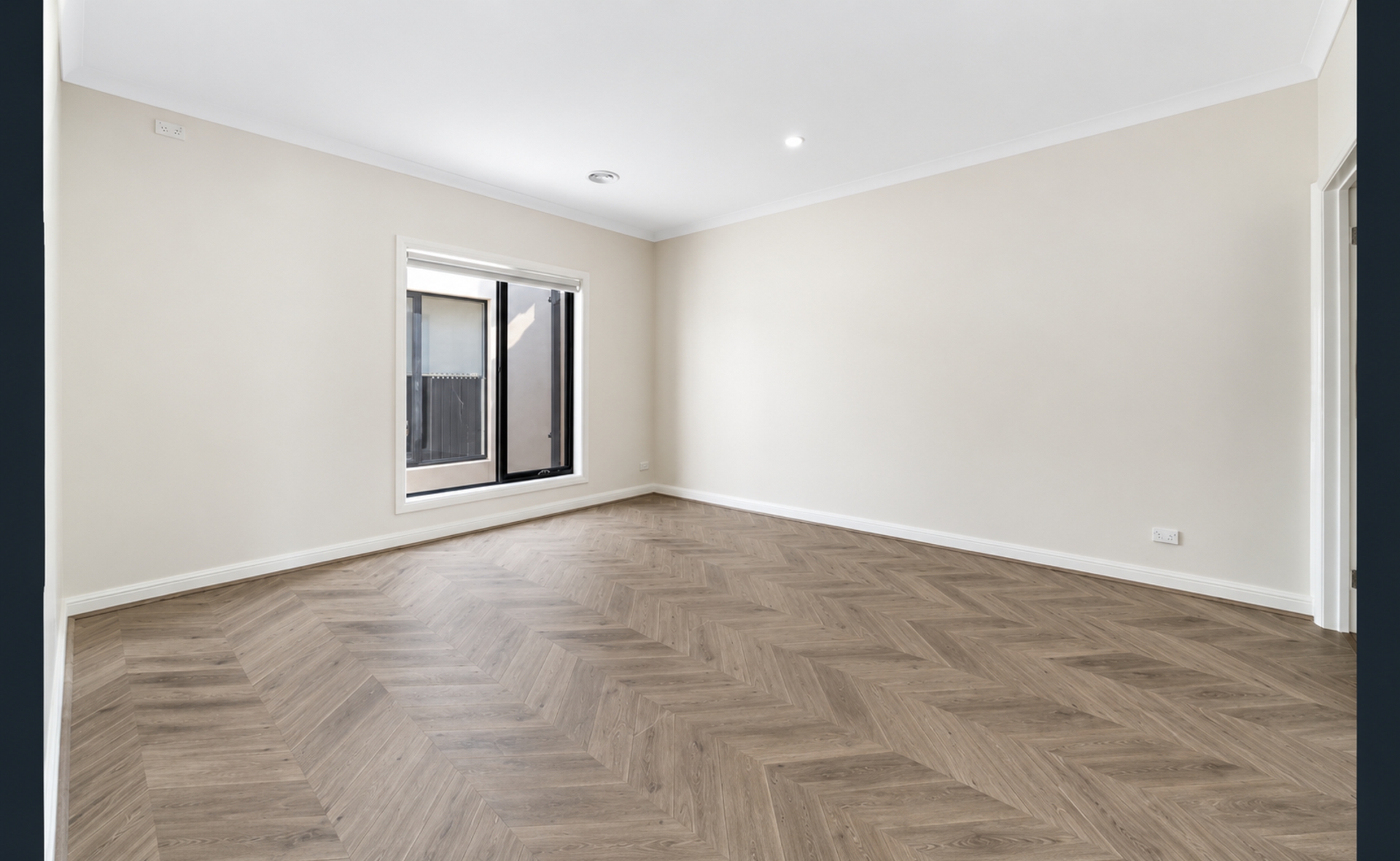 105B Holts Lane — photo 5 of 8