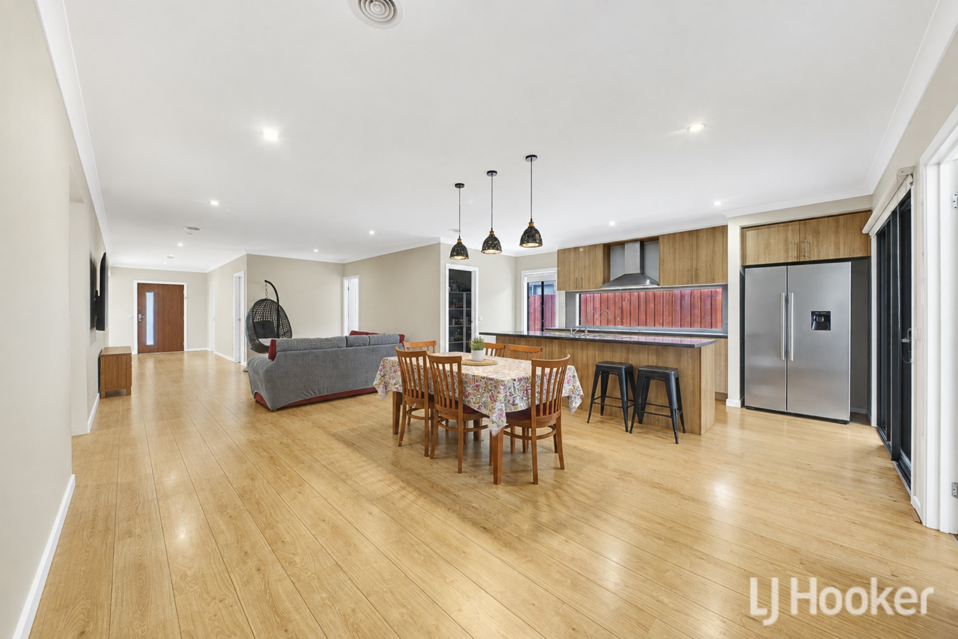 47 Granholm Grove — photo 3 of 10