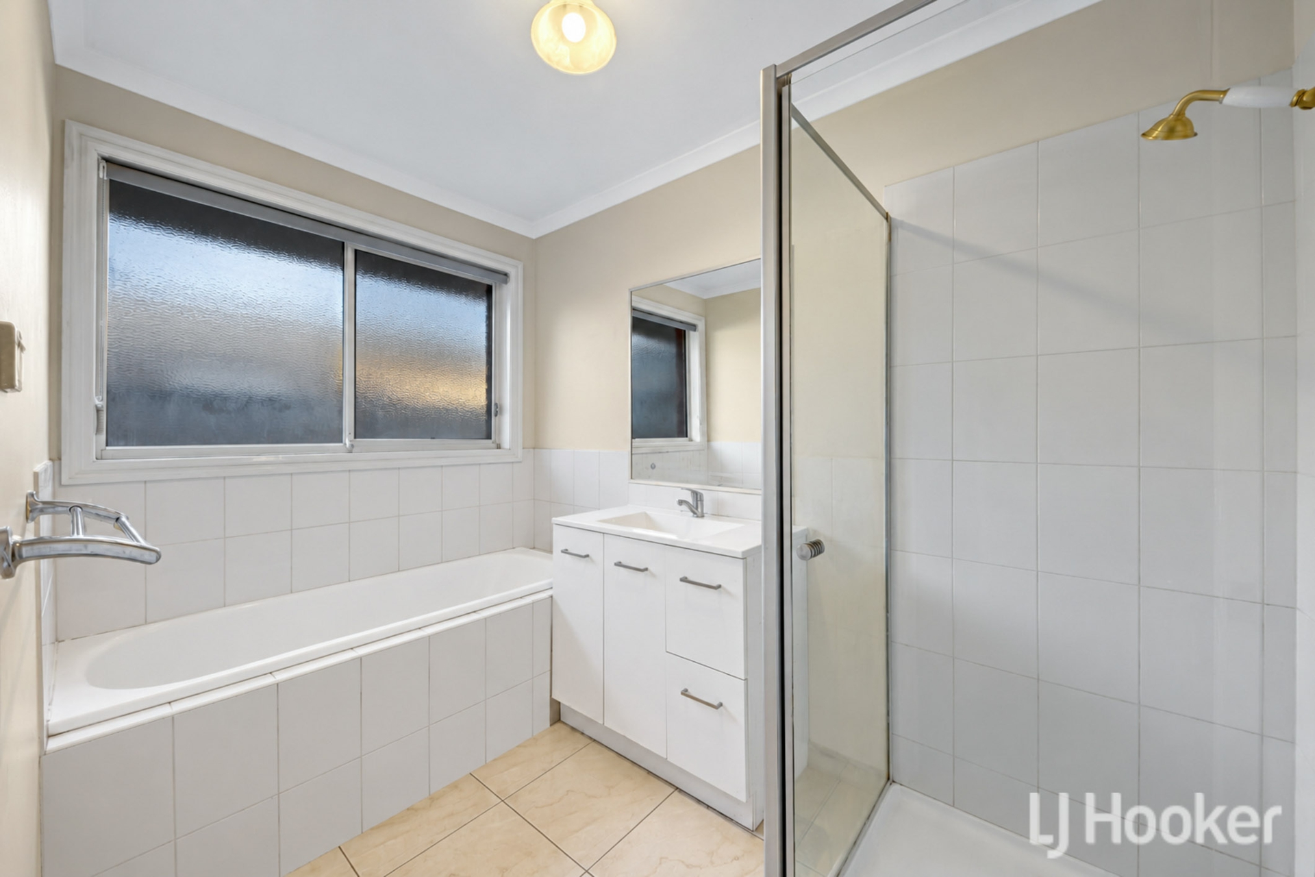 16 Wodalla Street — photo 10 of 11