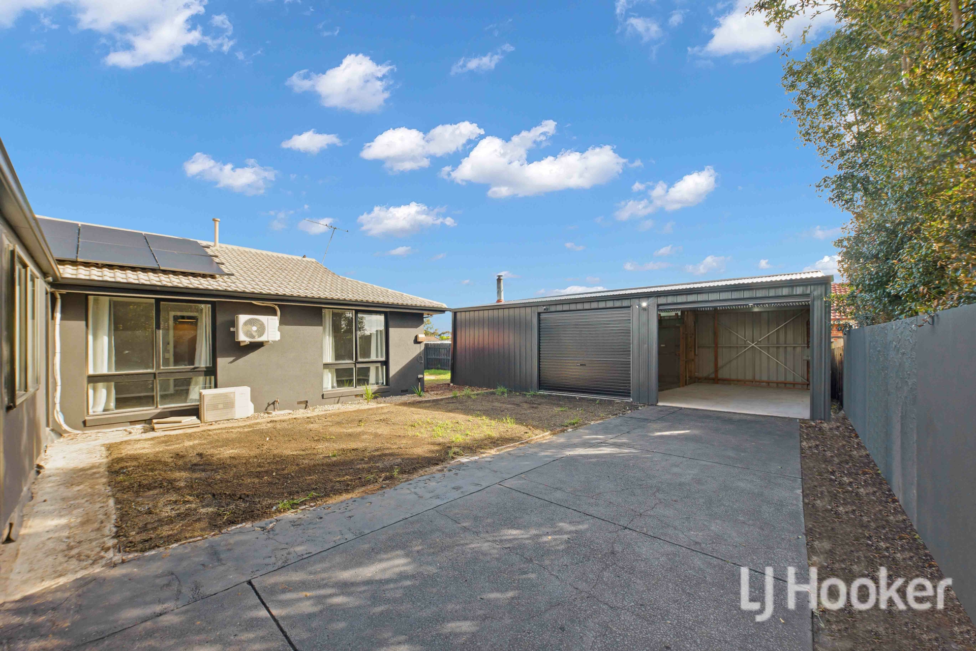 40 James Cook Drive — photo 14 of 20