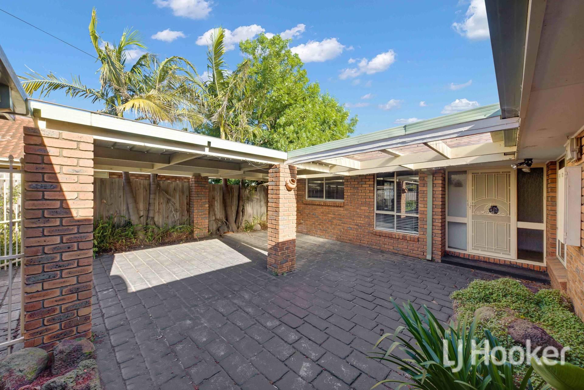 2/7 Haynes Court, Melton VIC - Unit for Sale - LJ Hooker