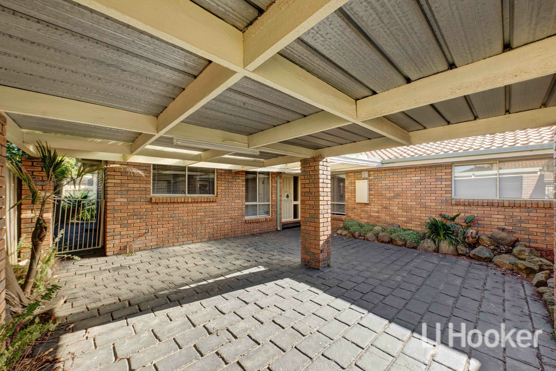 2/7 Haynes Court — photo 3 of 7