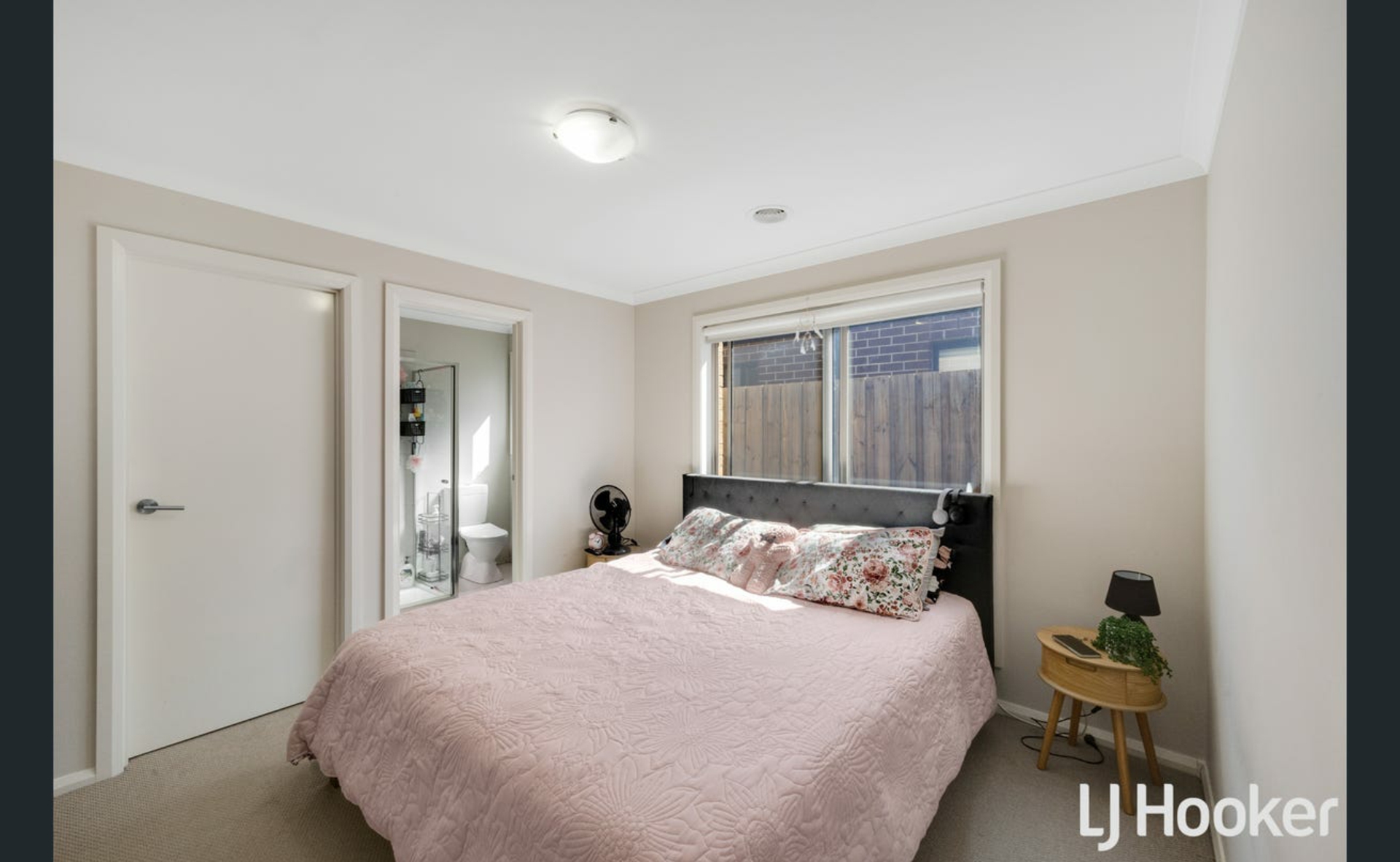 31 Robinson Drive — photo 2 of 10