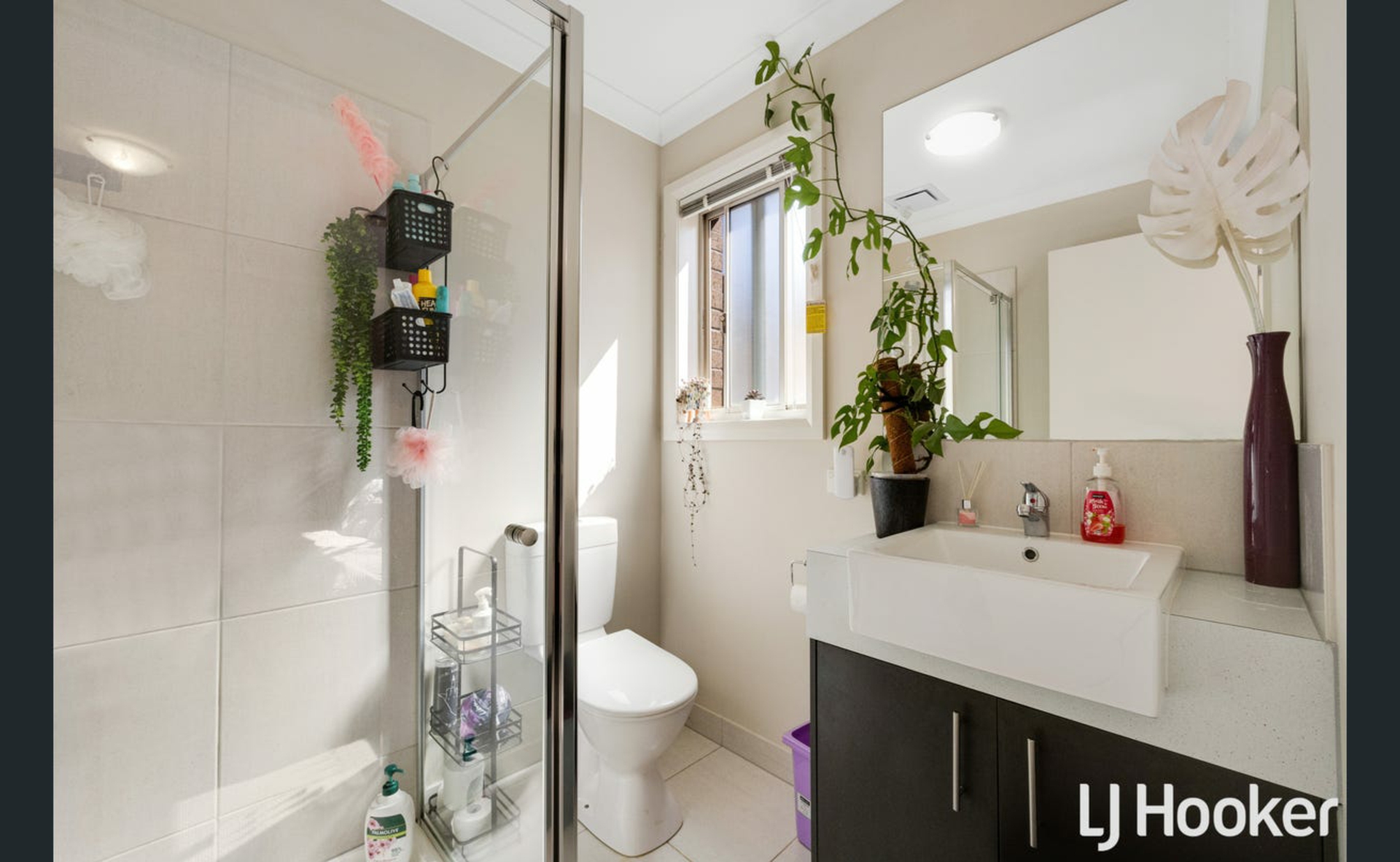 31 Robinson Drive — photo 3 of 10
