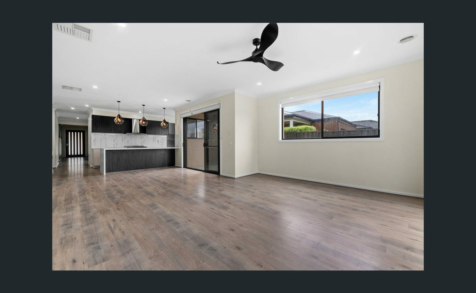11 Headingley Grove — photo 3 of 15