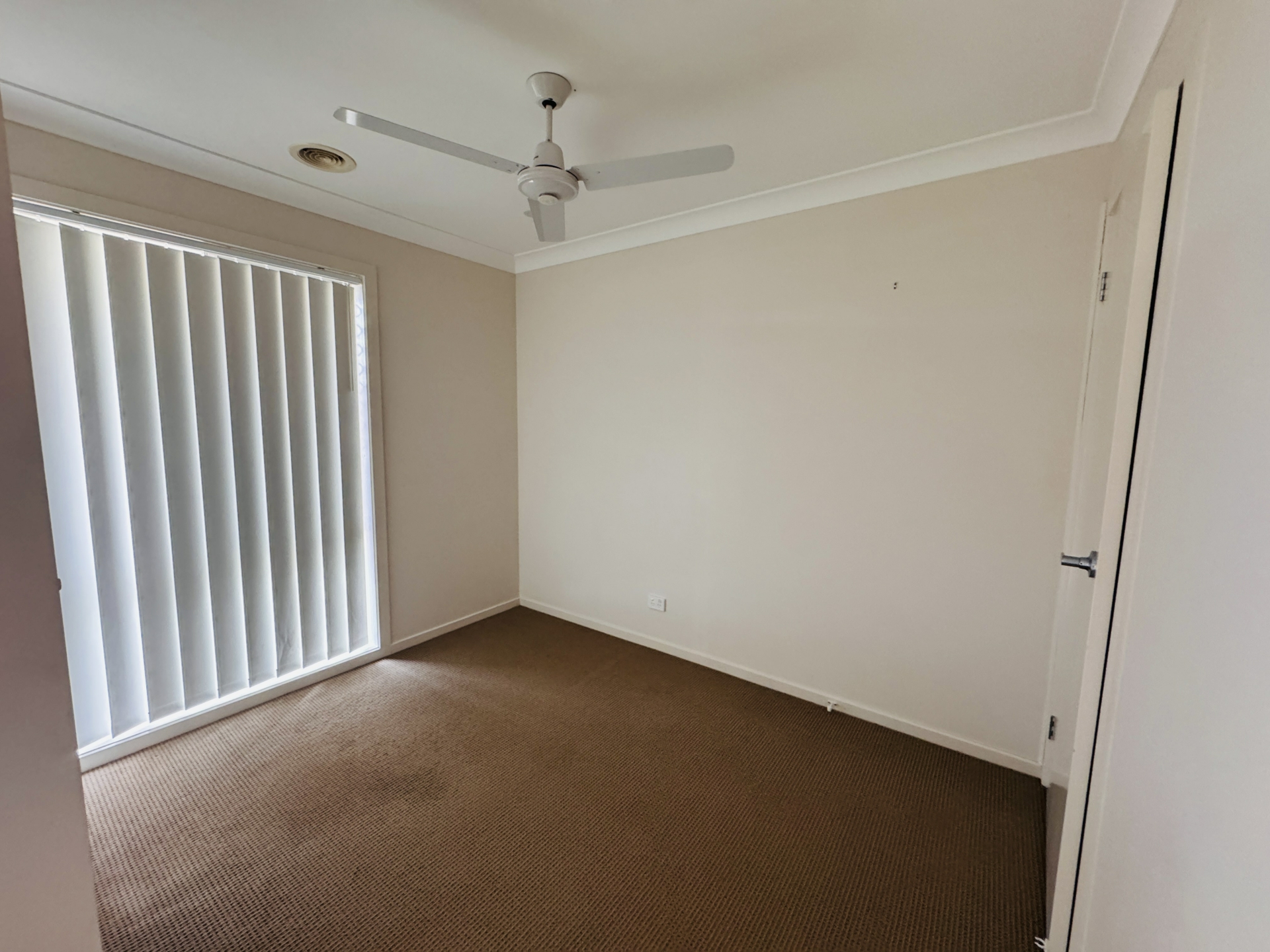 16 Cobbler Street — photo 2 of 13