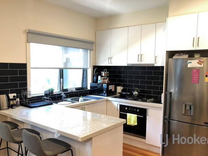 2/100 Blackshaws Road, SOUTH KINGSVILLE