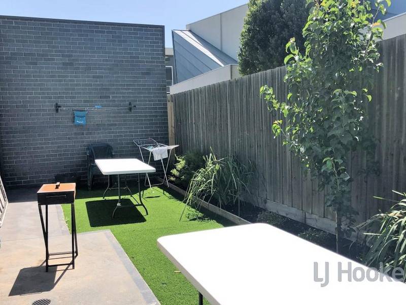 2/100 Blackshaws Road, SOUTH KINGSVILLE