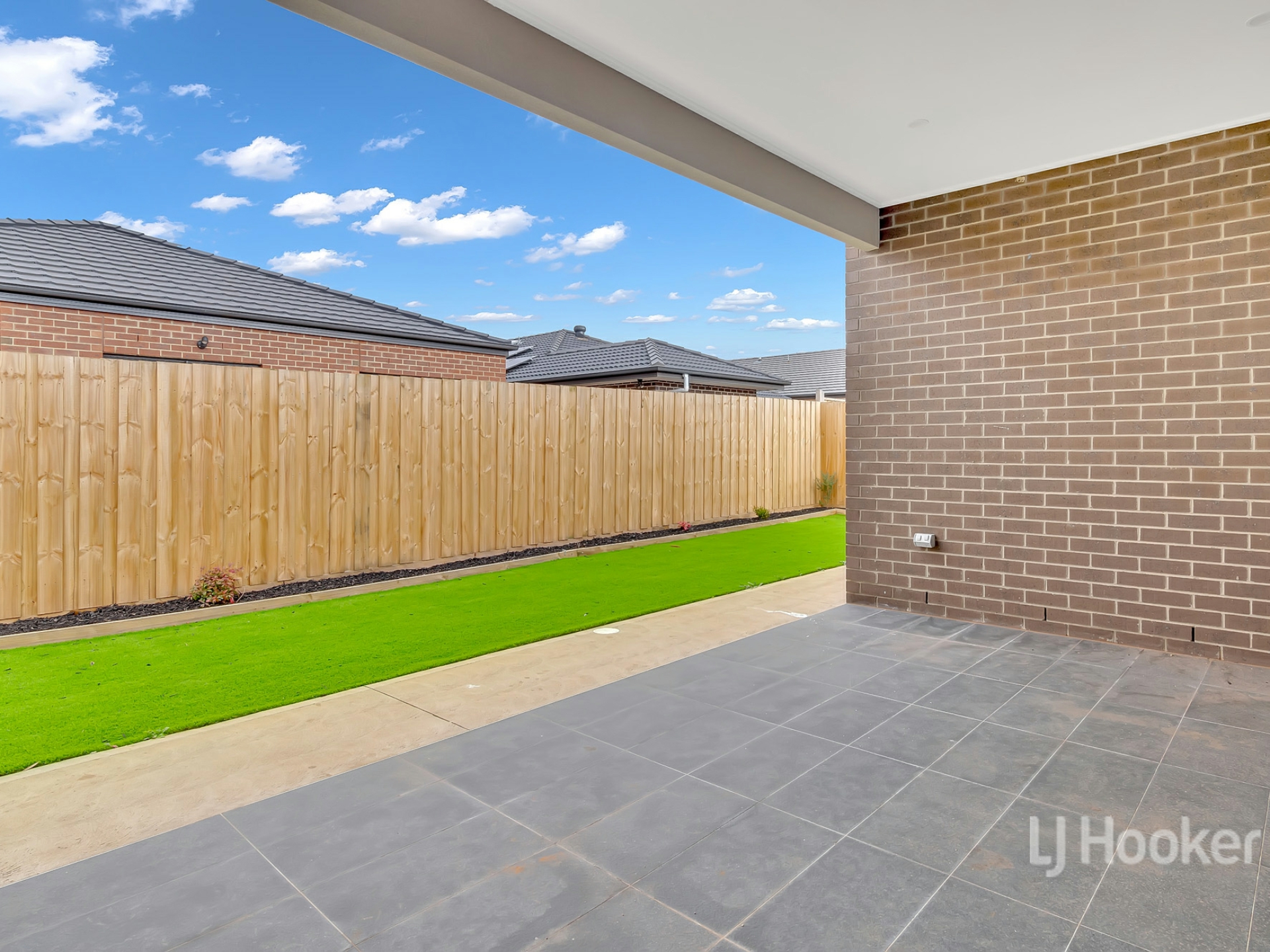 9 Moulsdale Way, AINTREE