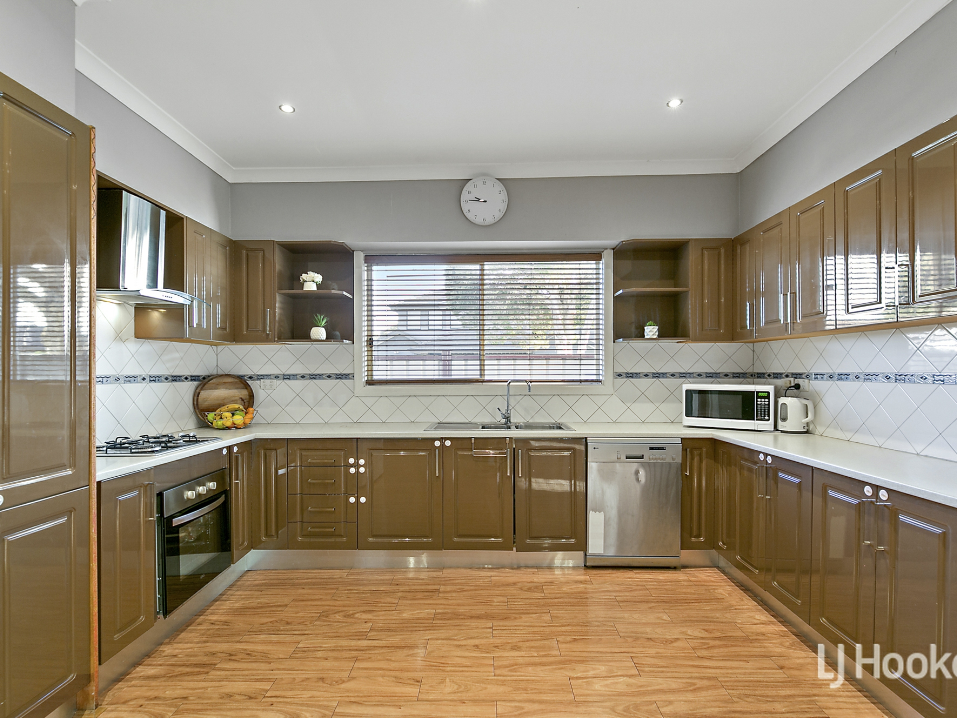 18 Hatherley Grove, ALTONA NORTH