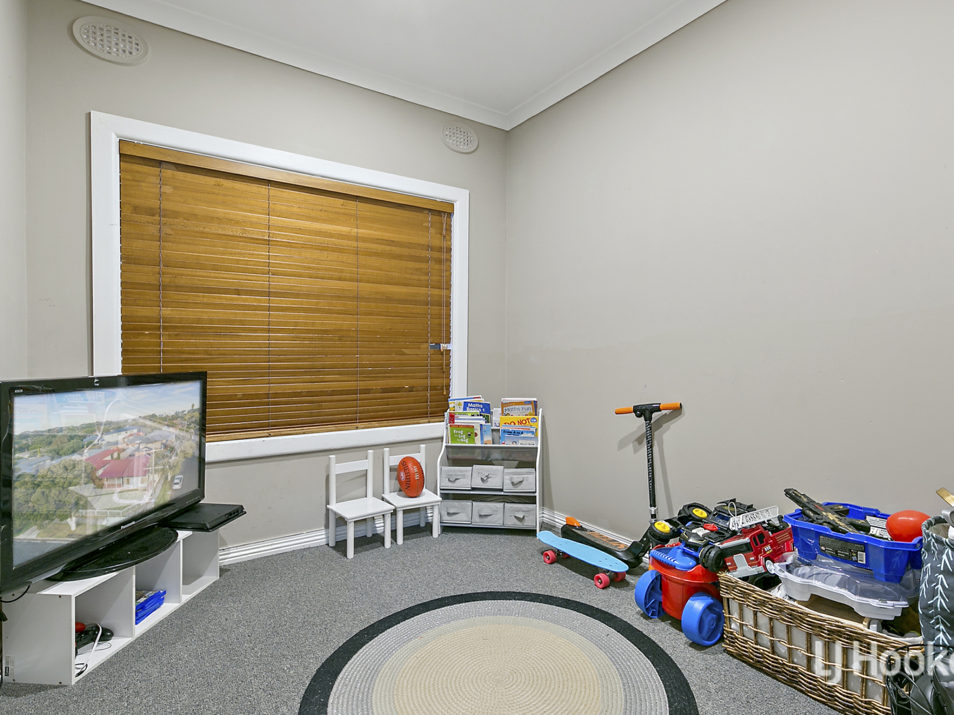 18 Hatherley Grove, ALTONA NORTH