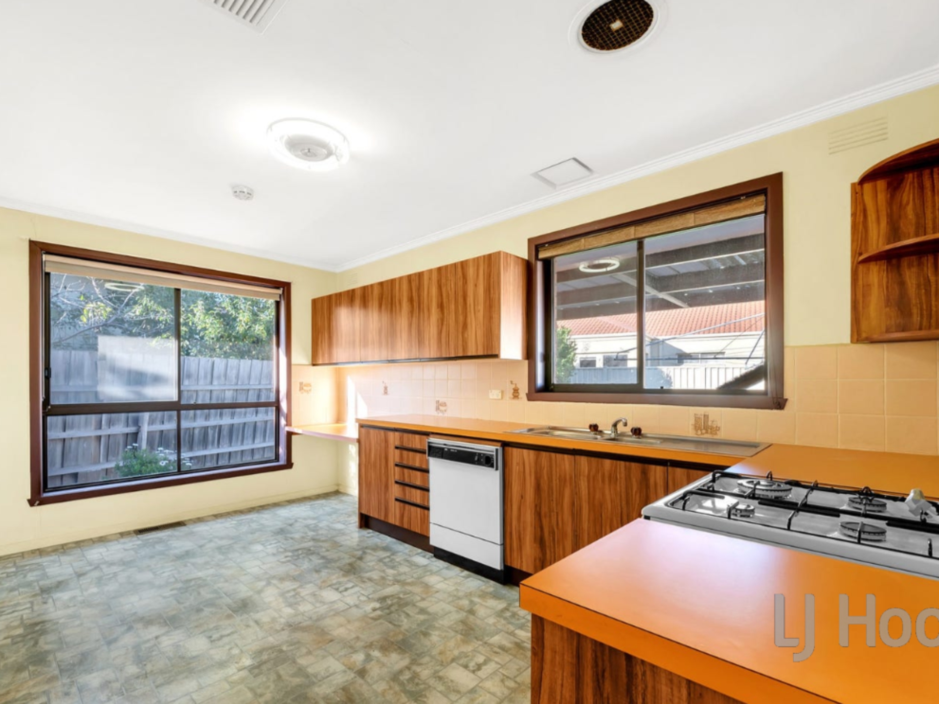 26 Lawrence Court, ALTONA NORTH