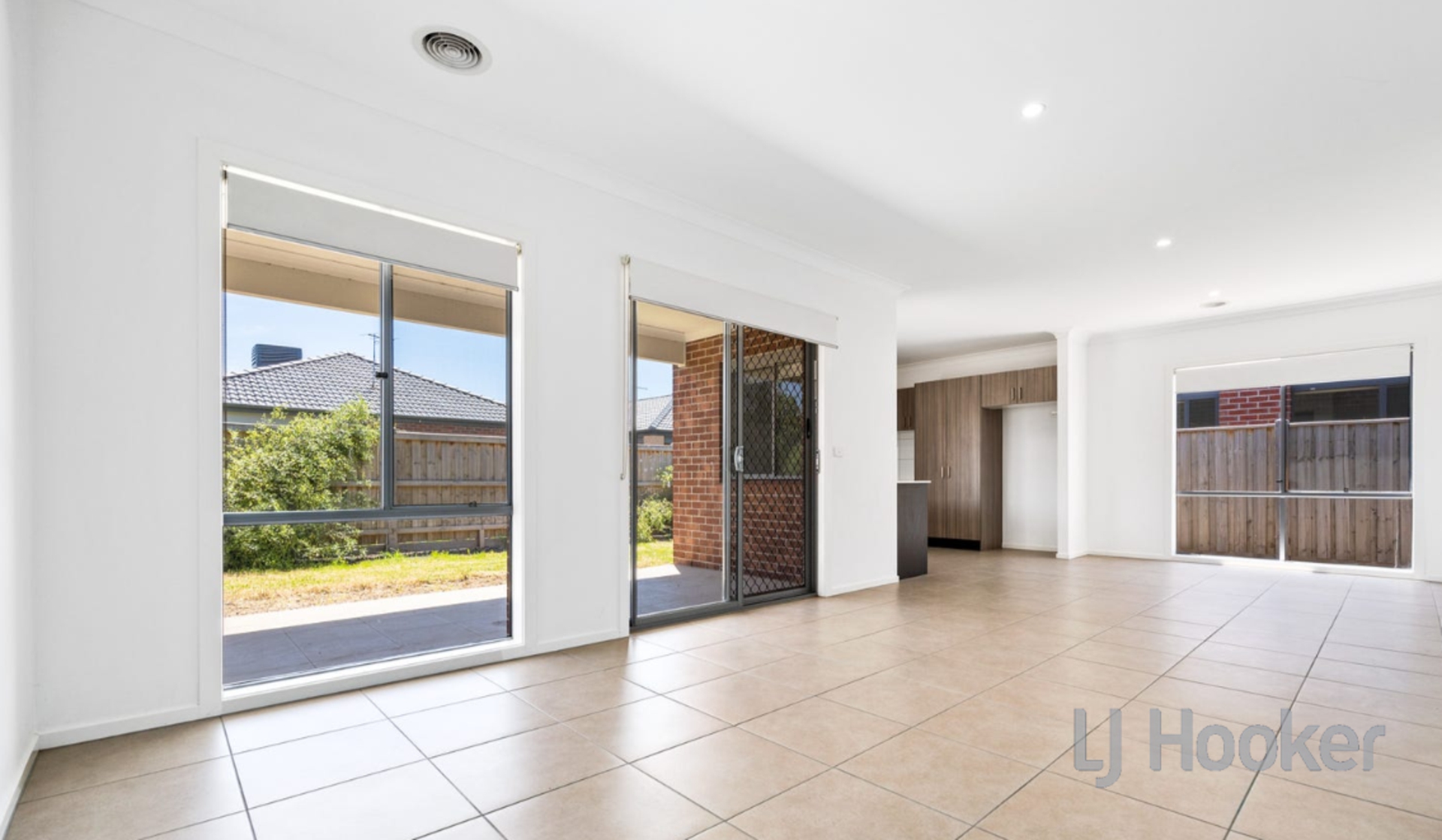 9 Postema Drive, POINT COOK