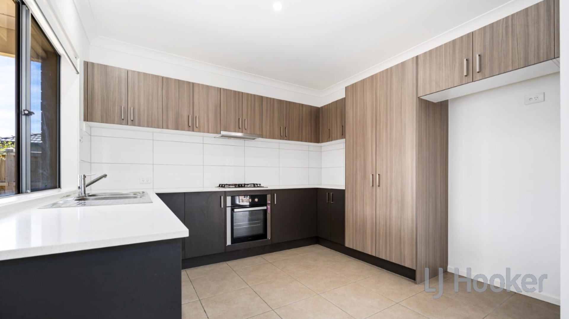 9 Postema Drive, POINT COOK