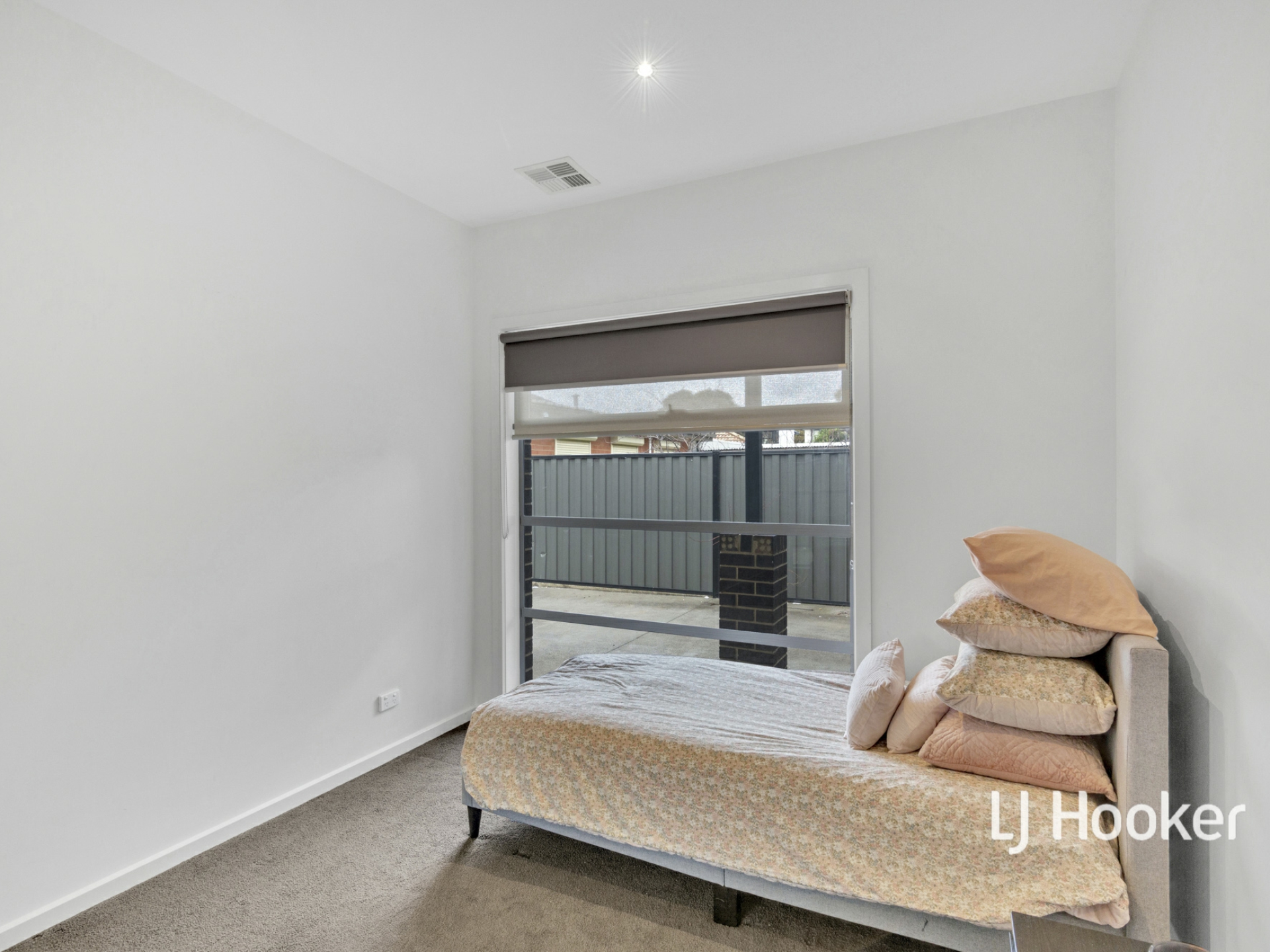 2/69 Seventh Avenue, ALTONA NORTH