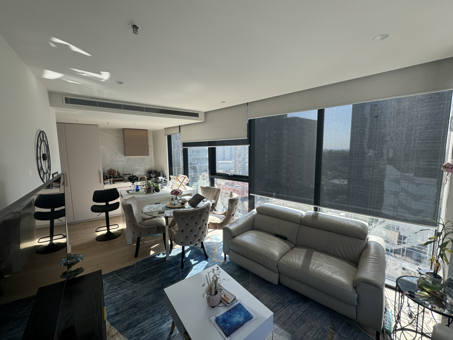1403/141 La Trobe Street, MELBOURNE