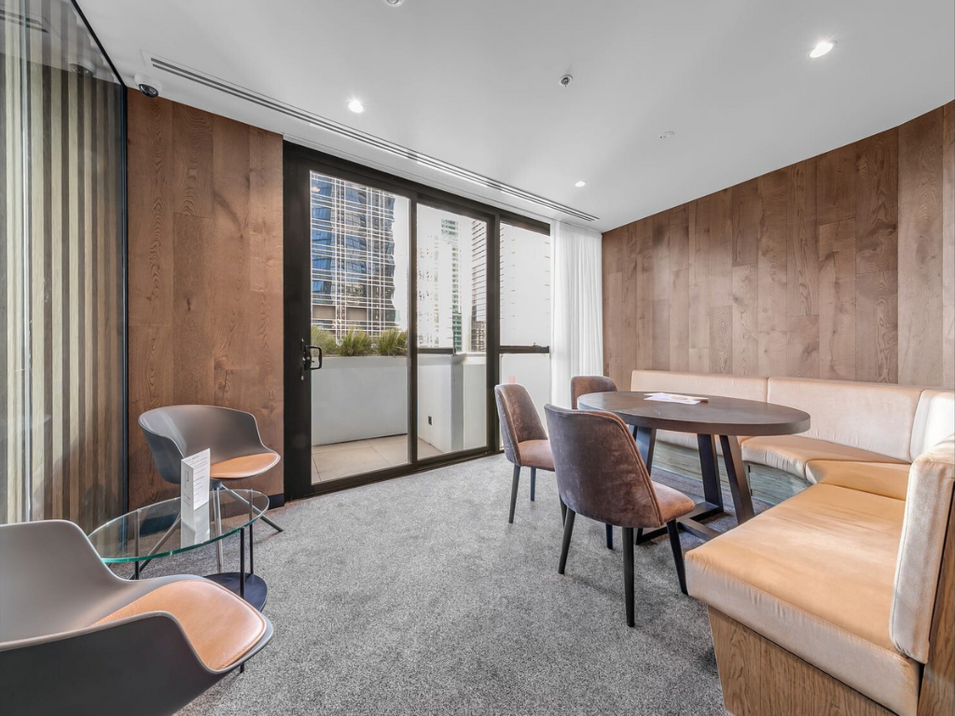 1403/141 La Trobe Street, MELBOURNE