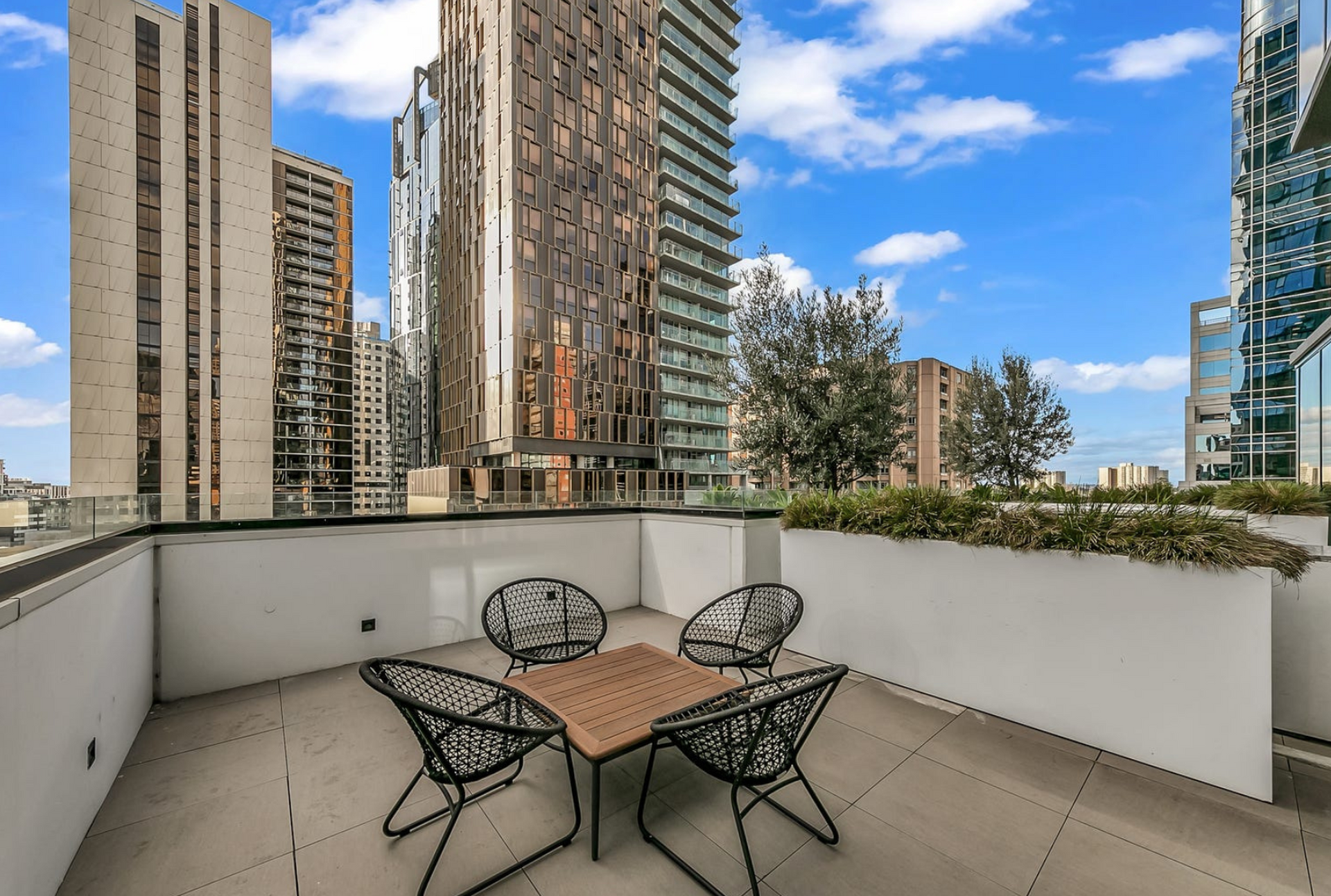 1403/141 La Trobe Street, MELBOURNE
