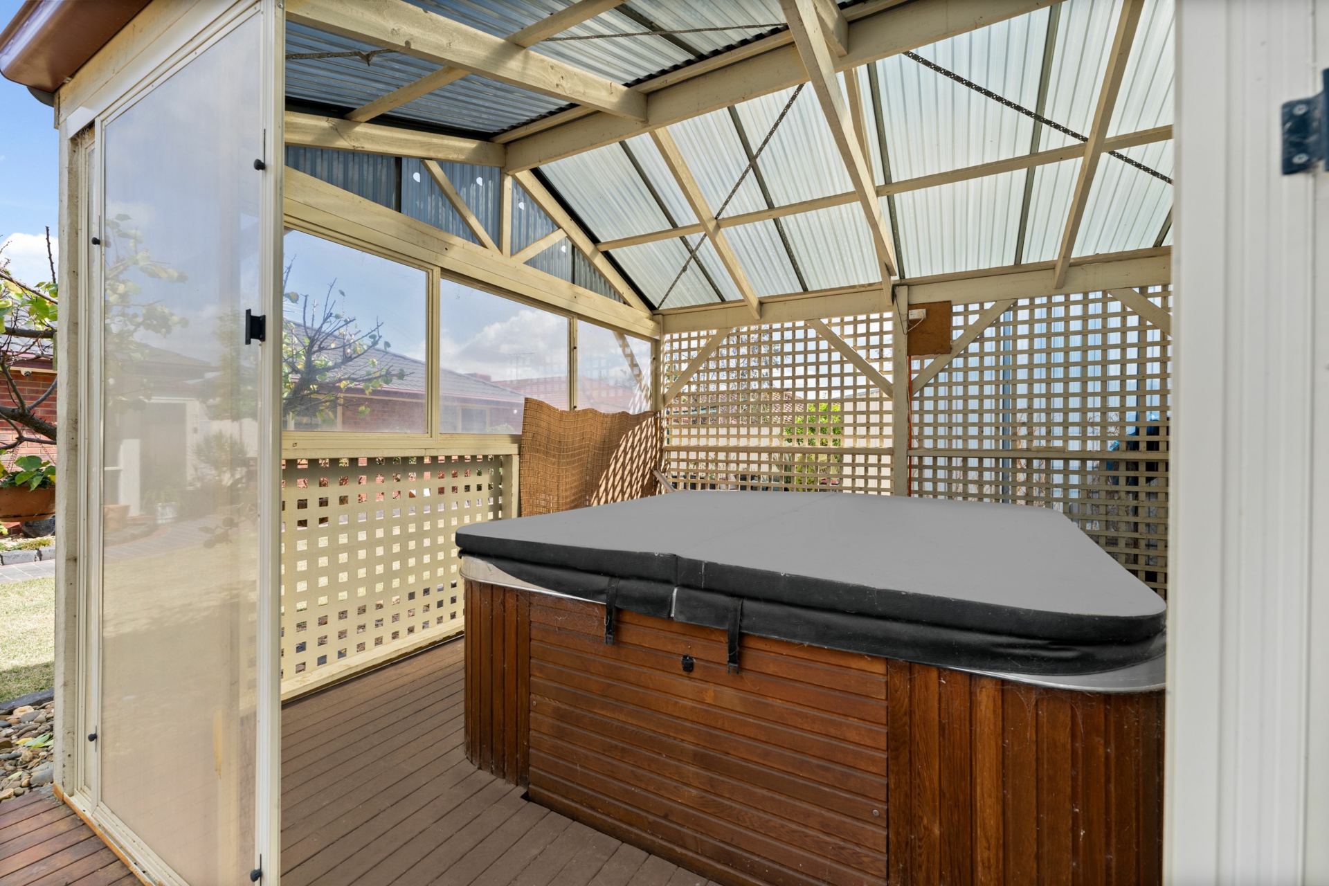 16 Davern Court, WERRIBEE