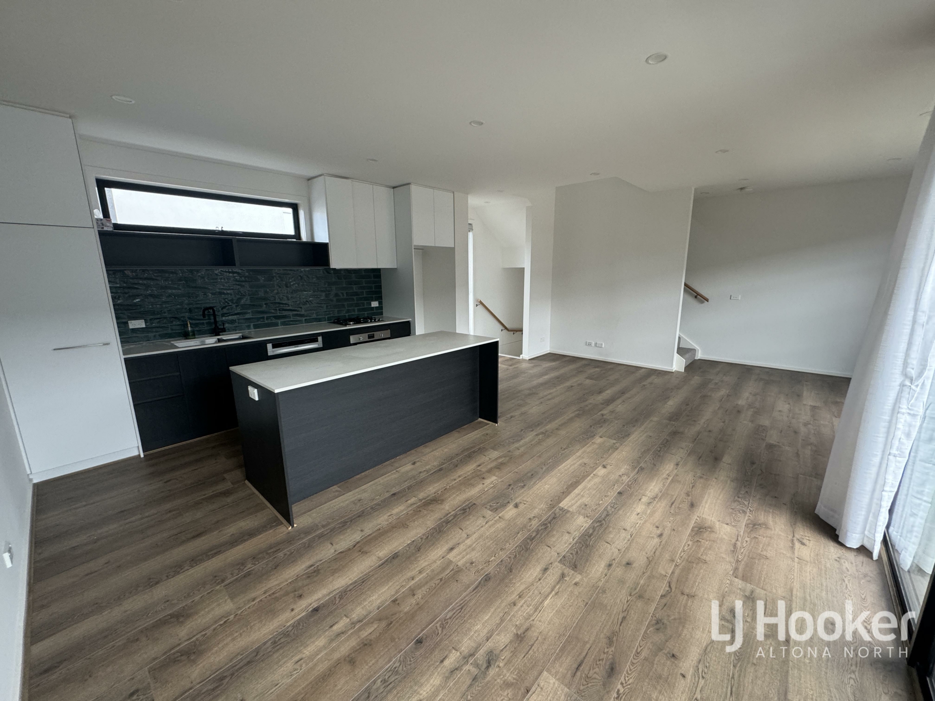 25 Deakin Avenue, ALTONA NORTH