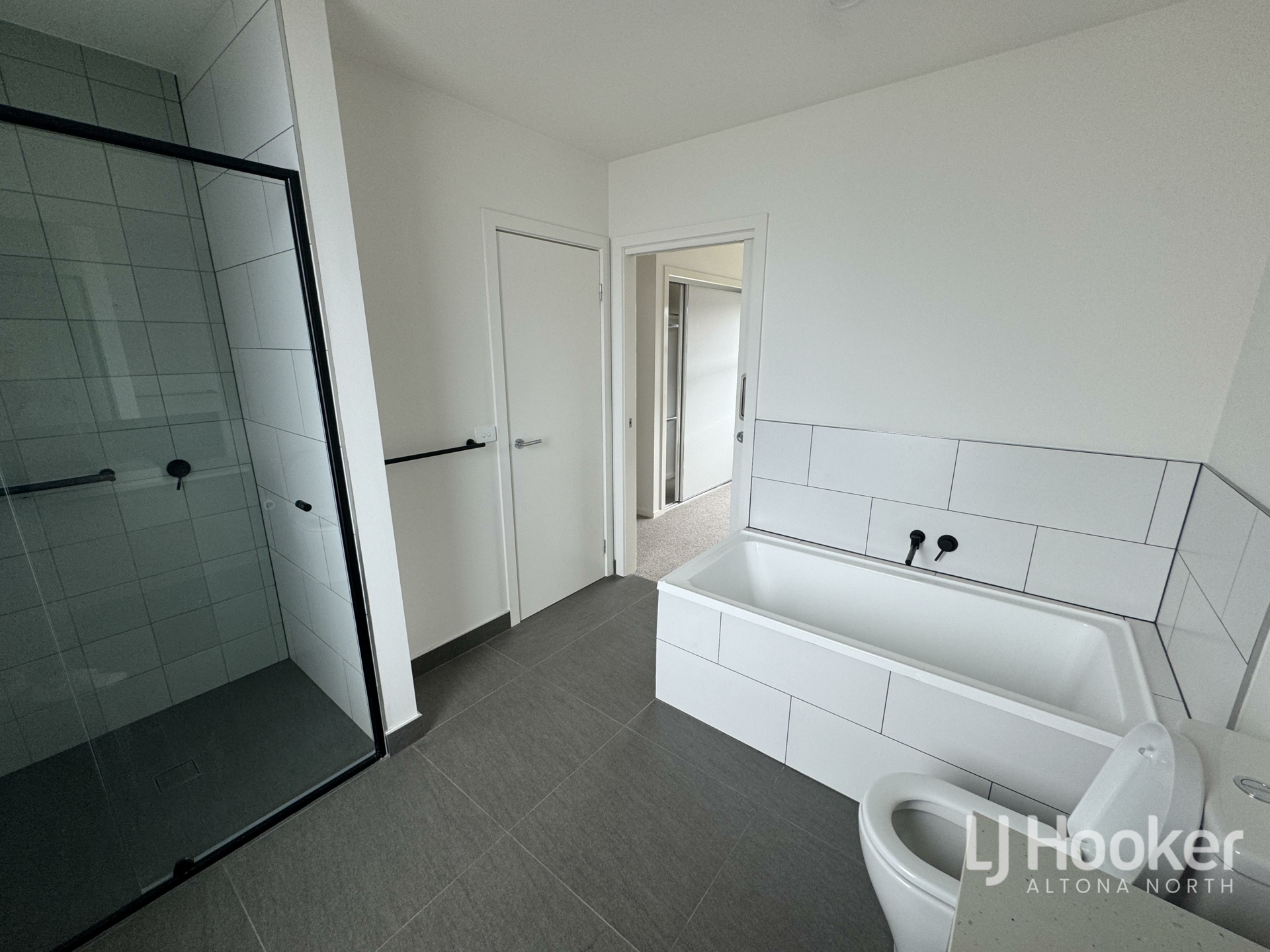 25 Deakin Avenue, ALTONA NORTH