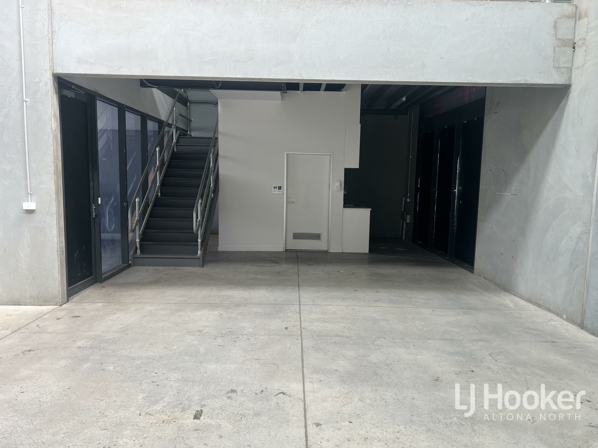 2/1 Millers Road, BROOKLYN
