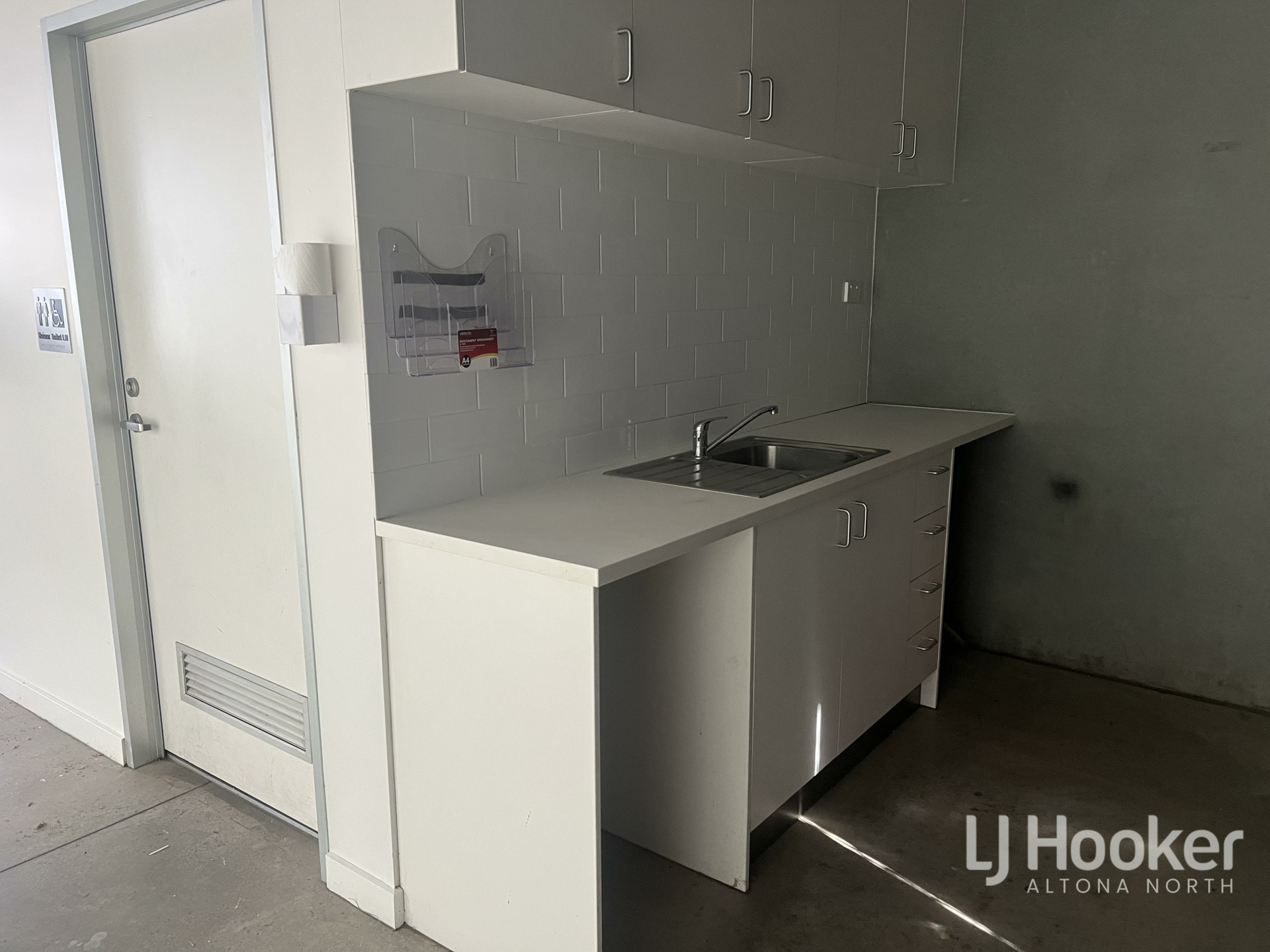 2/1 Millers Road, BROOKLYN