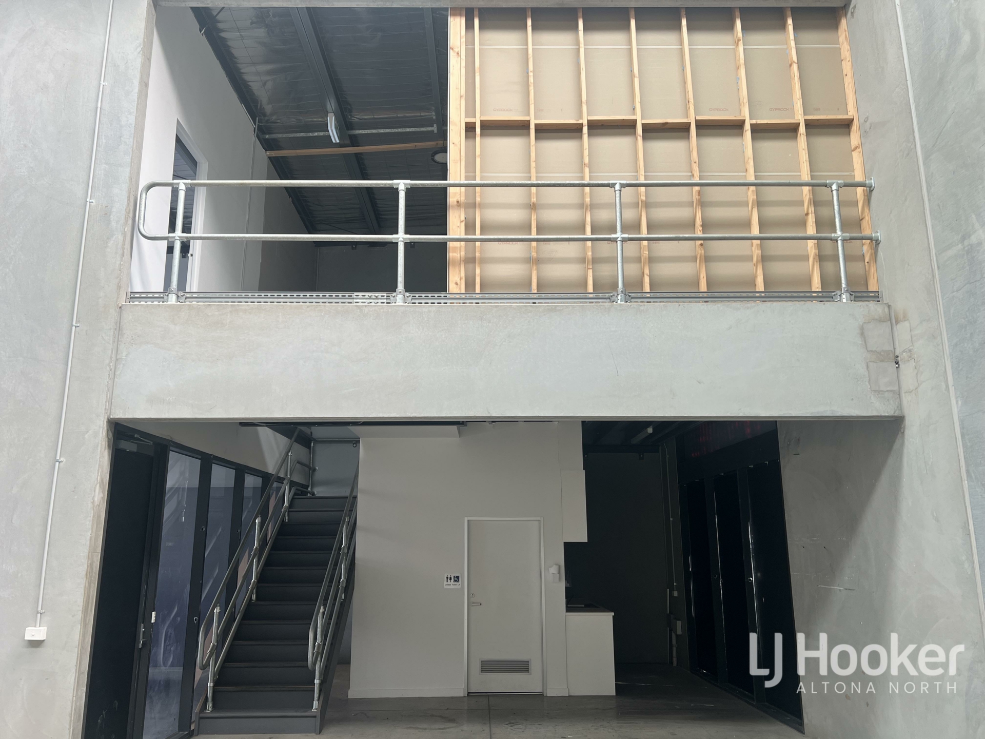 2/1 Millers Road, BROOKLYN