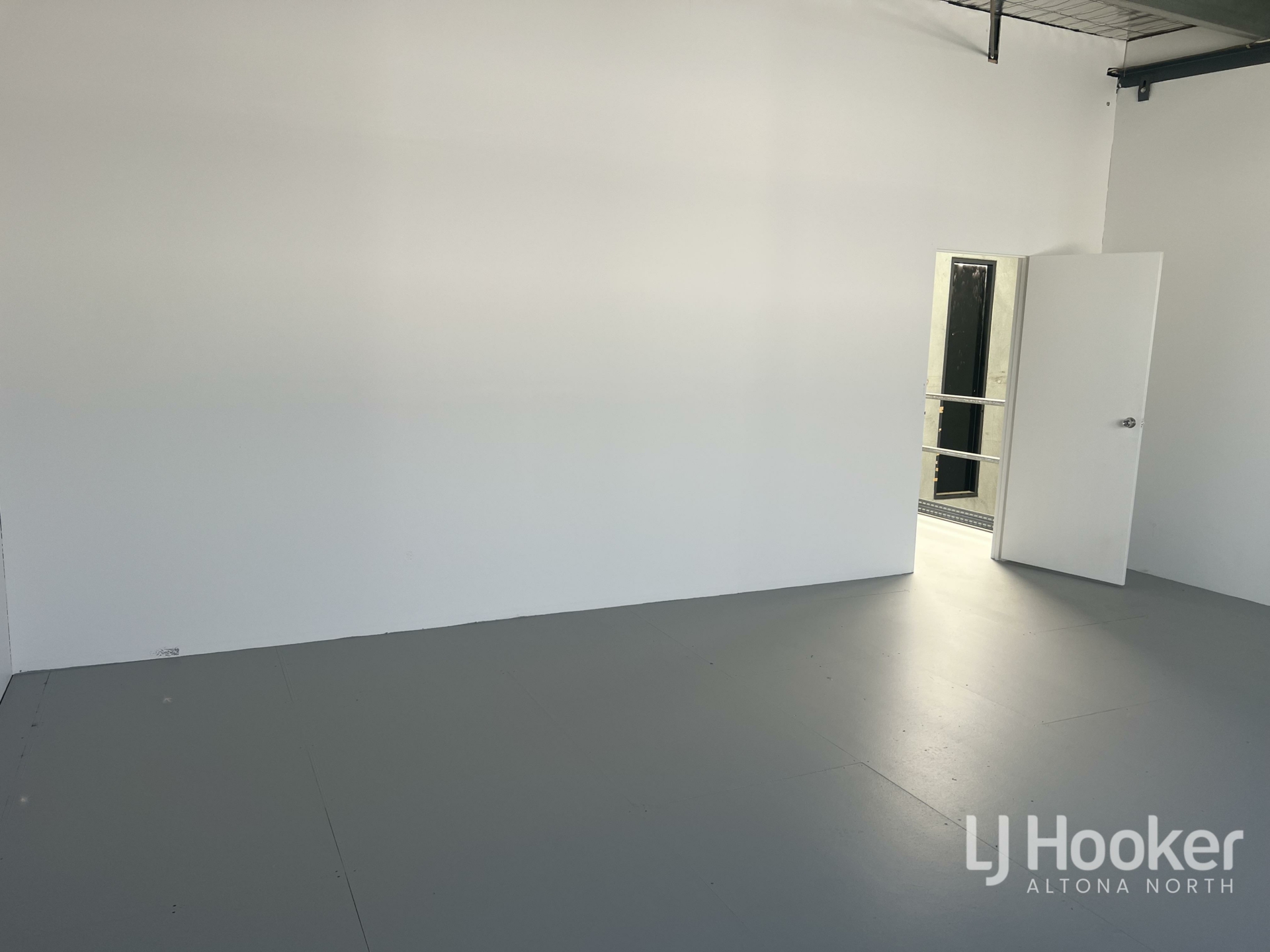 2/1 Millers Road, BROOKLYN