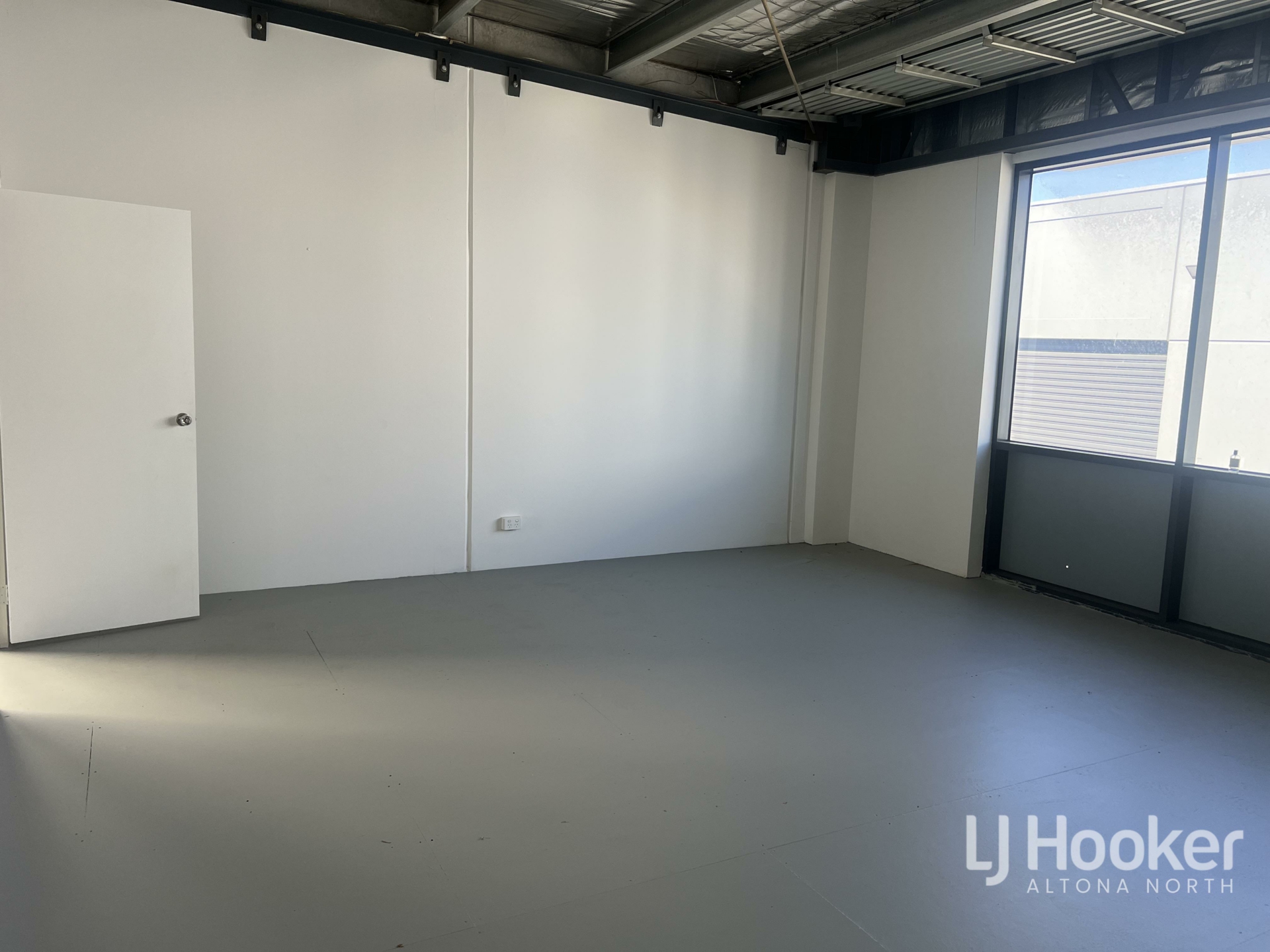 2/1 Millers Road, BROOKLYN