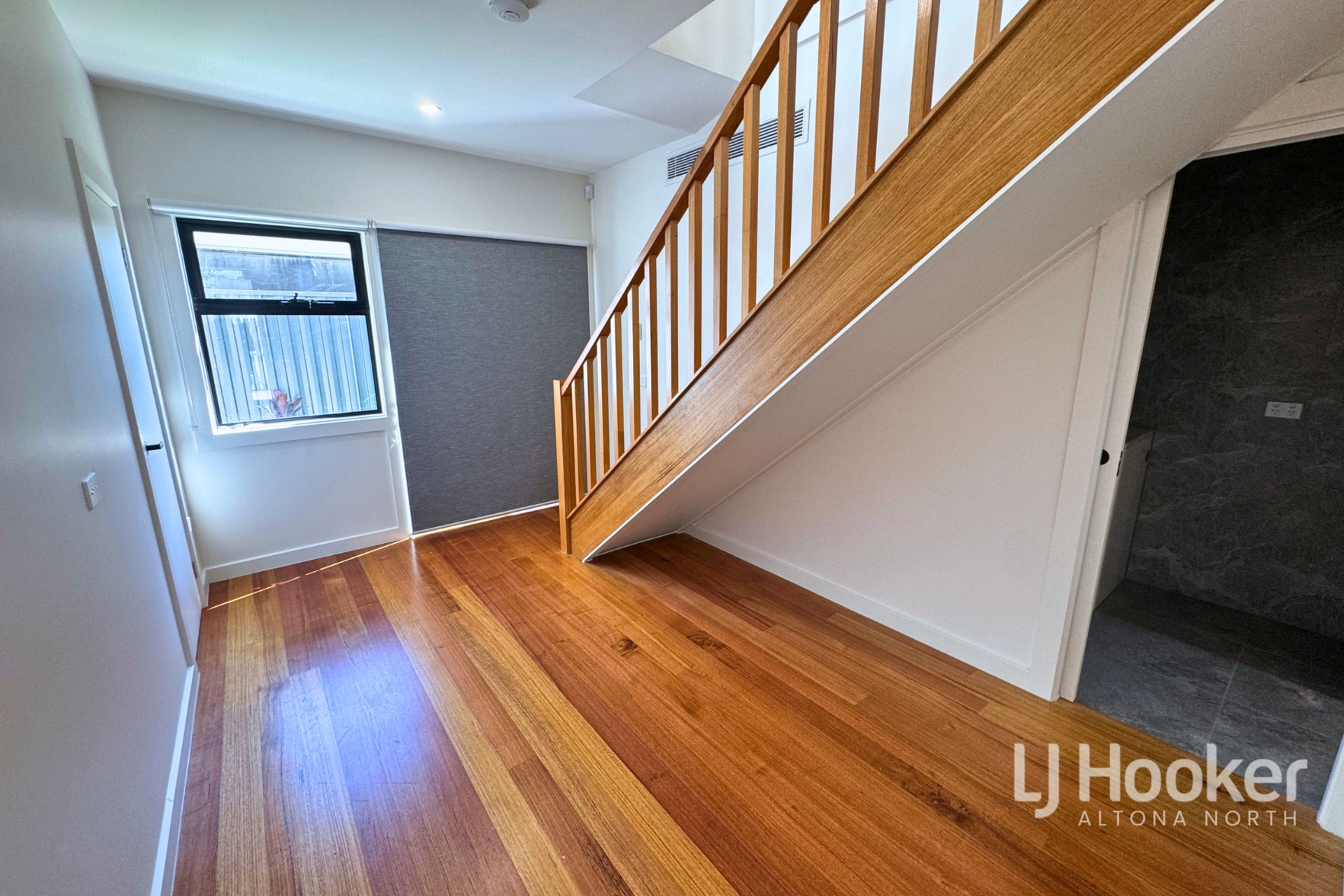 2/9 Neal Court, ALTONA NORTH
