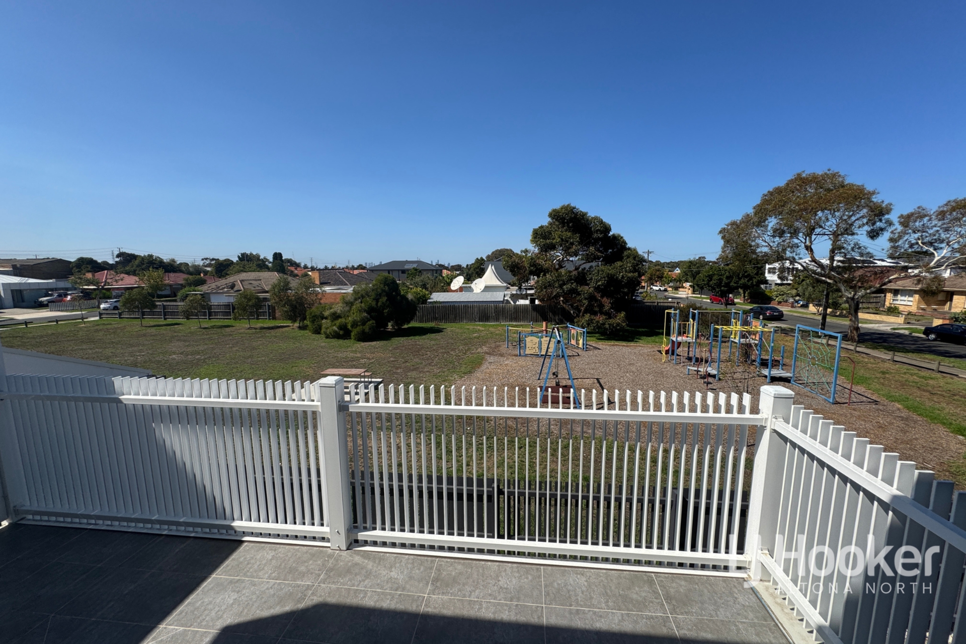2/9 Neal Court, ALTONA NORTH