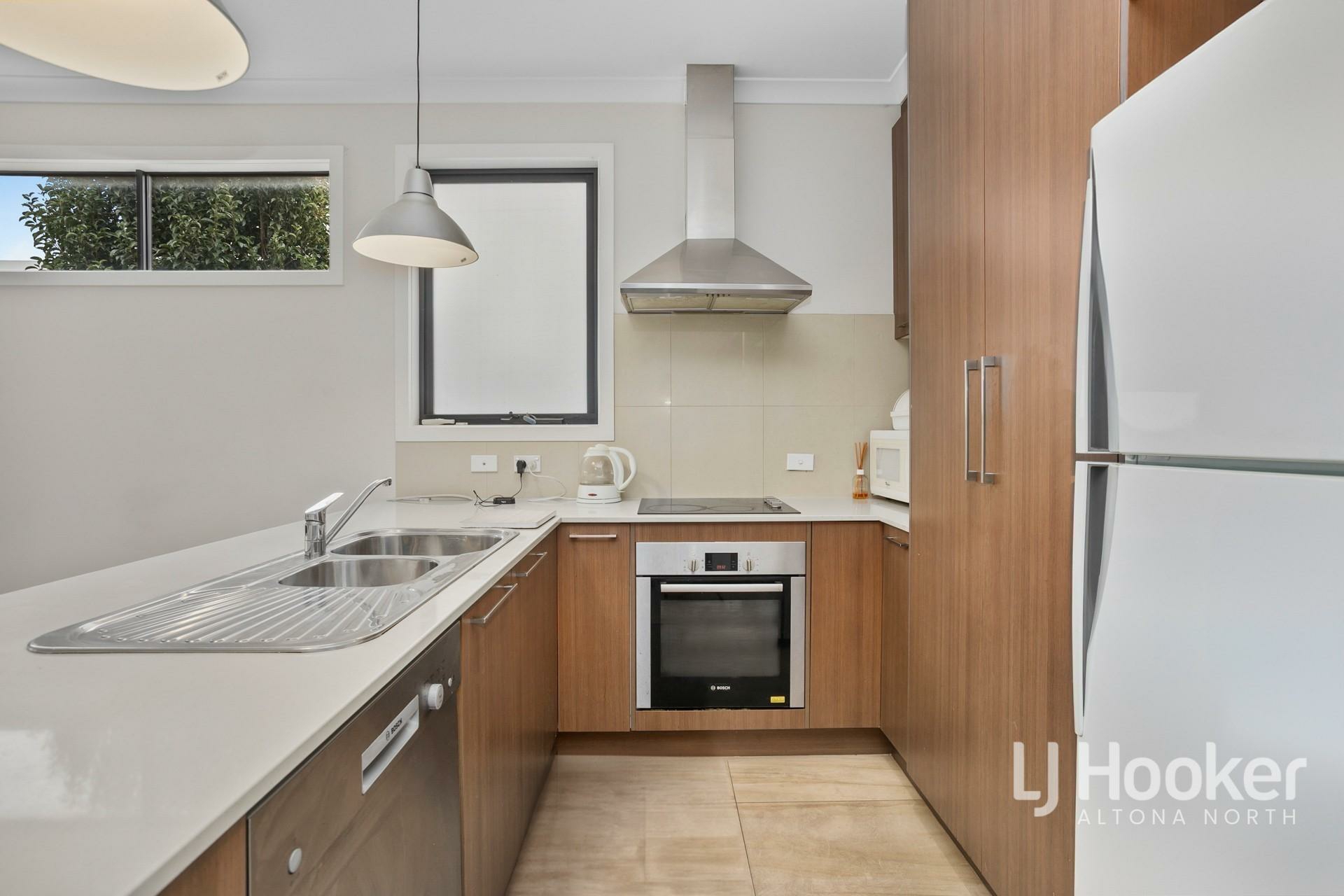 2/1 Edward Avenue, ALTONA NORTH