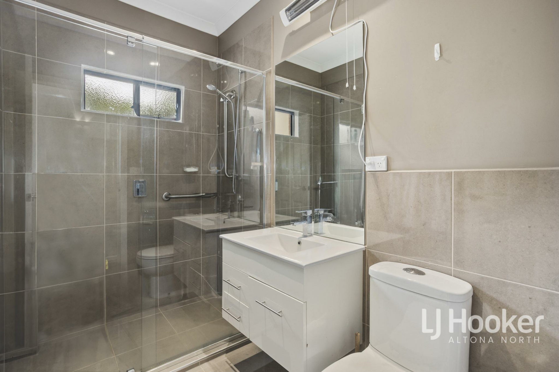 2/1 Edward Avenue, ALTONA NORTH