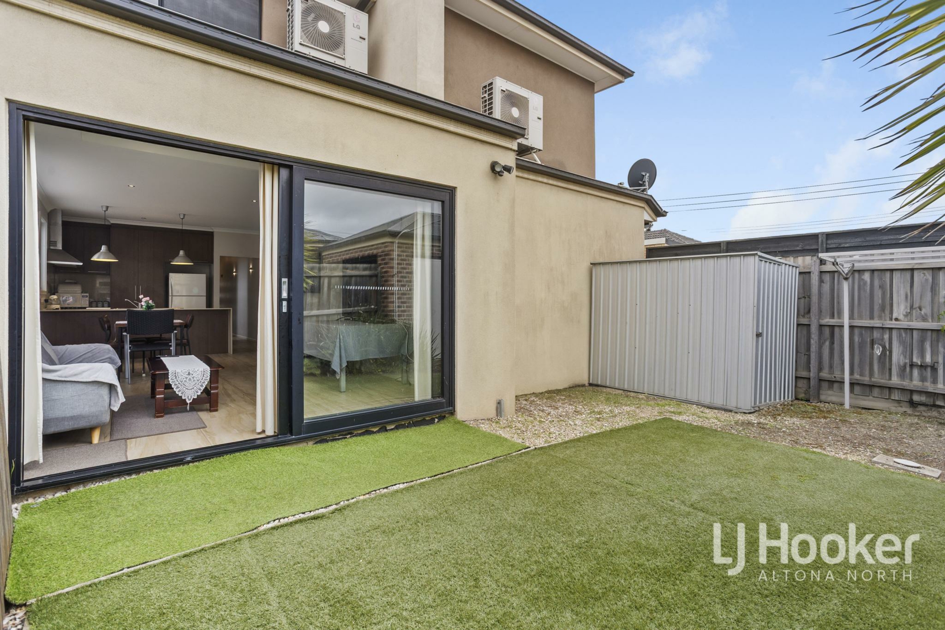 2/1 Edward Avenue, ALTONA NORTH
