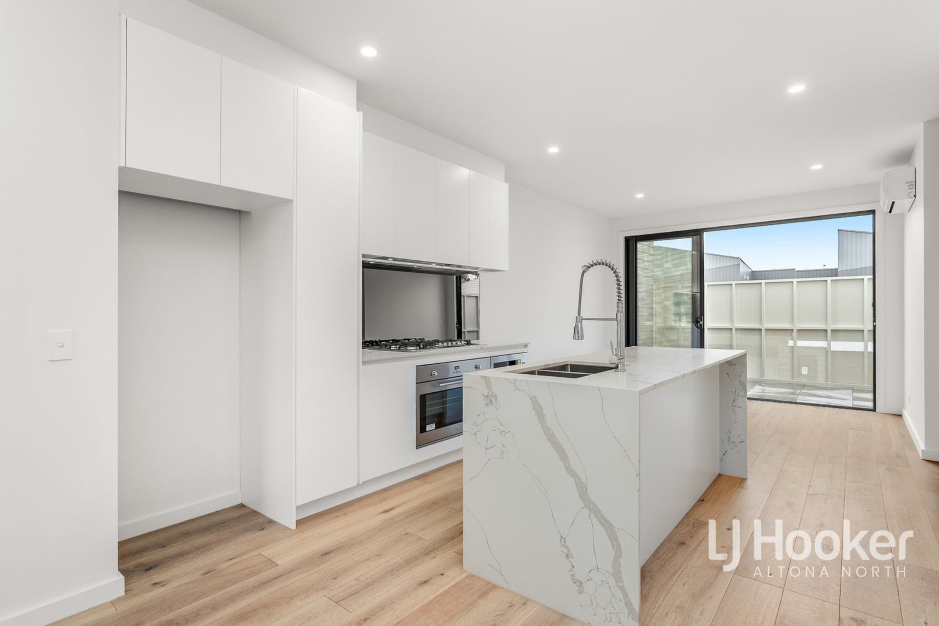 17 Piccolo Circuit, WILLIAMSTOWN NORTH