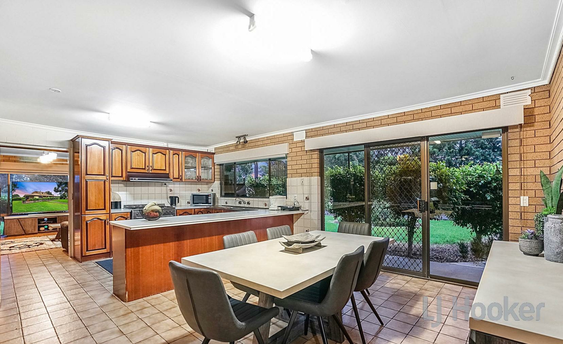 30 Orlando Grove, AVALON