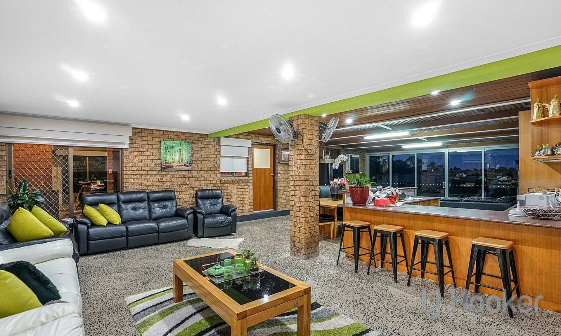 30 Orlando Grove, AVALON
