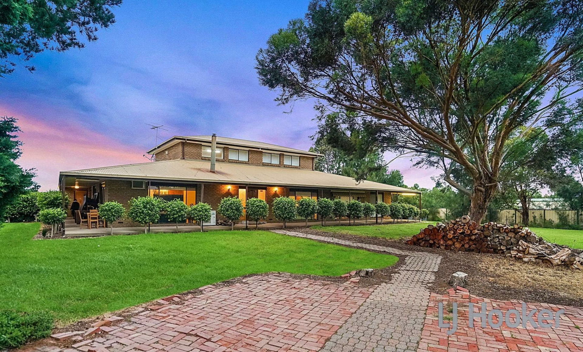 30 Orlando Grove, AVALON