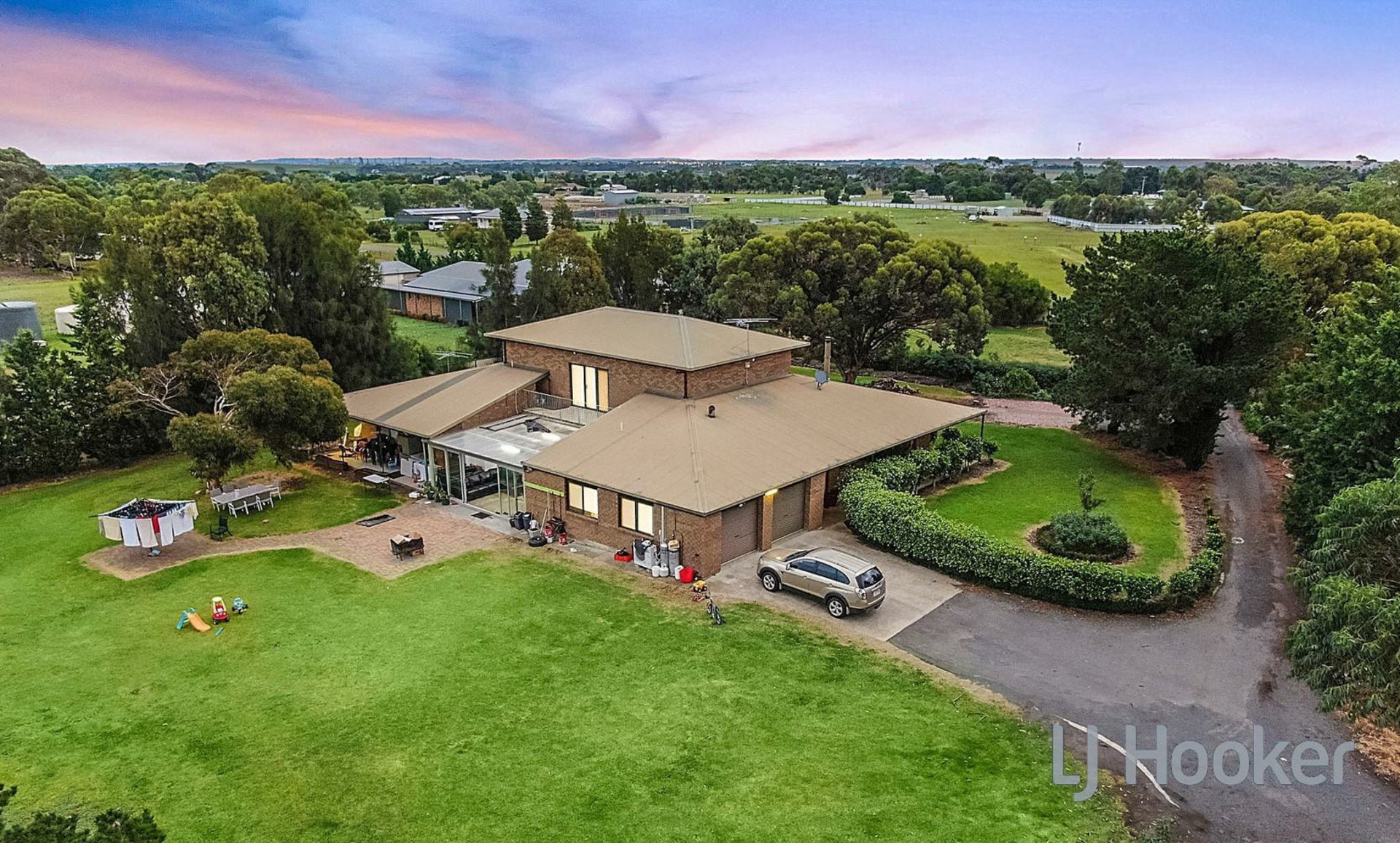 30 Orlando Grove, AVALON