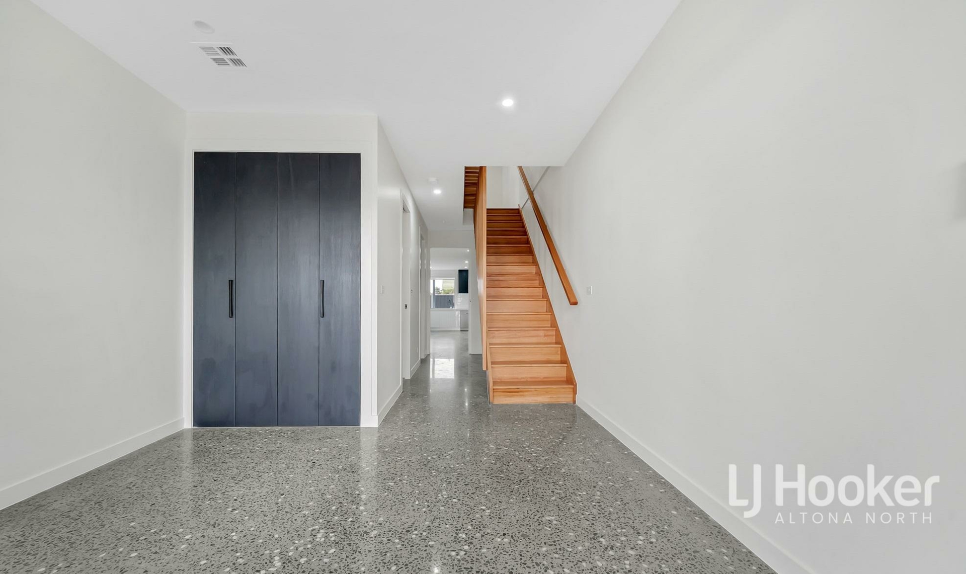 17 McIntosh Road, ALTONA NORTH