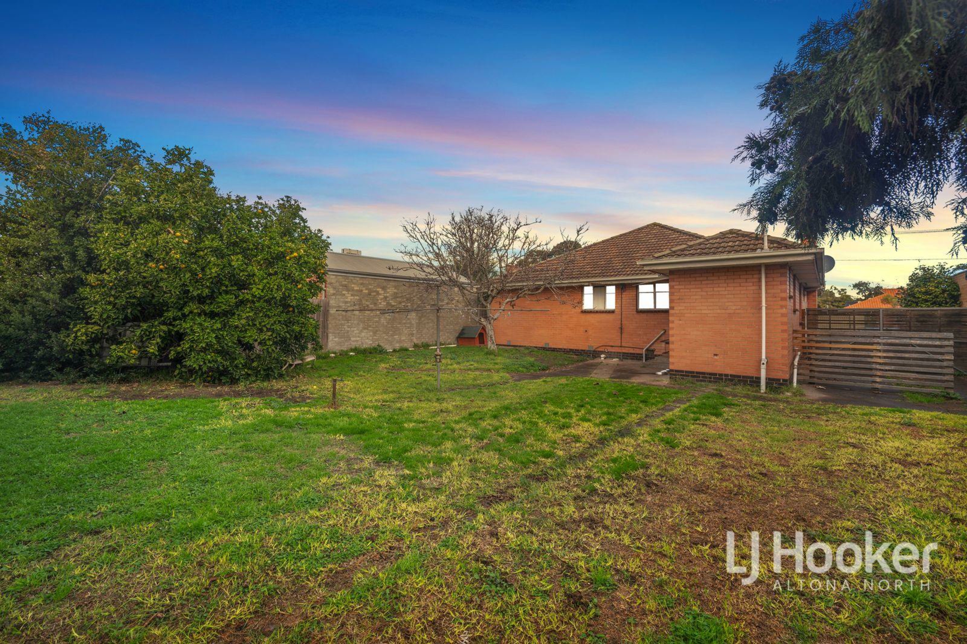 9 Linnet Street, ALTONA