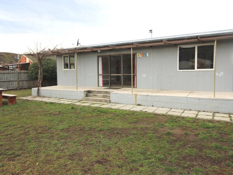 12 Waldron Place, CLYDE