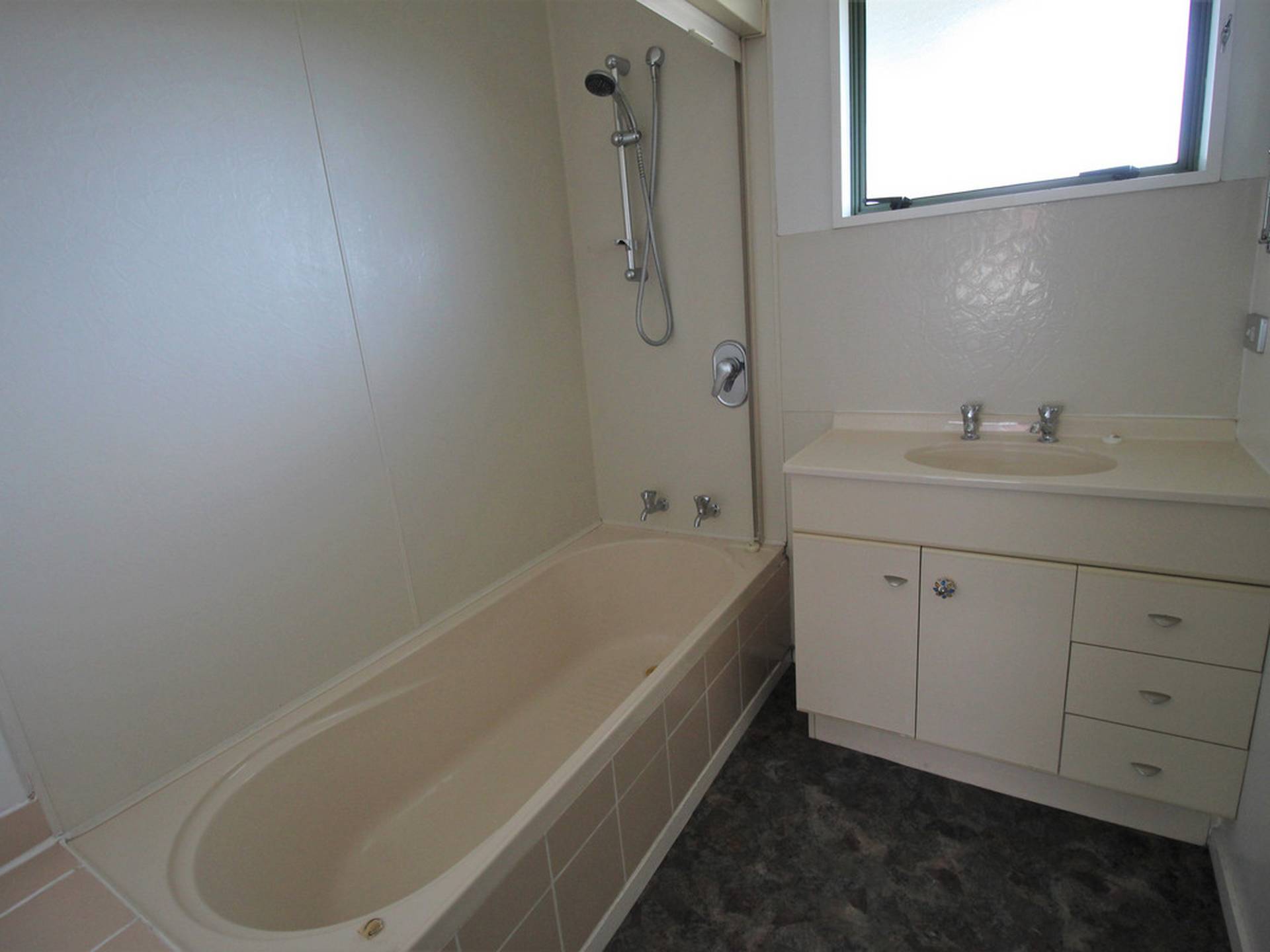 27 Boundary Road, ALEXANDRA