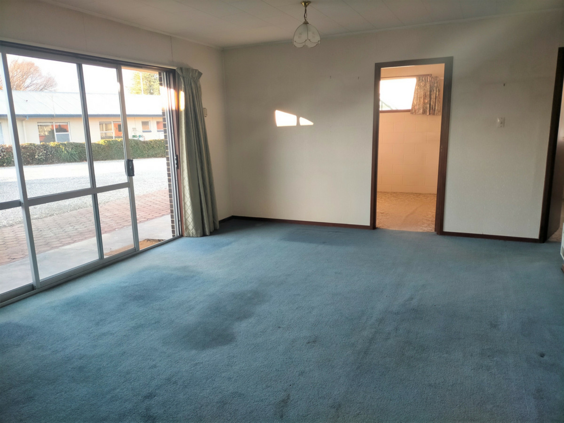 3/8 Enterprise Street, ALEXANDRA